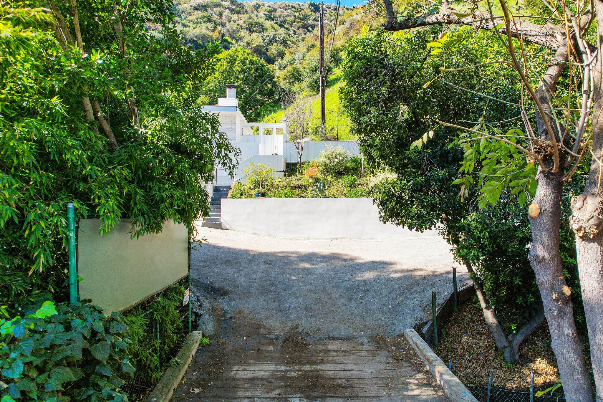 3493 Mandeville Canyon Road