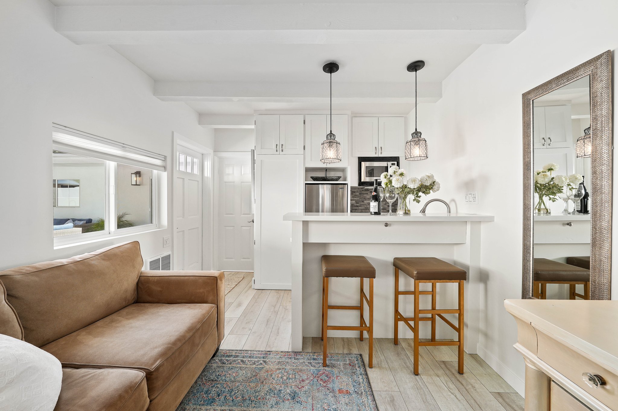 3493 Mandeville Canyon Road