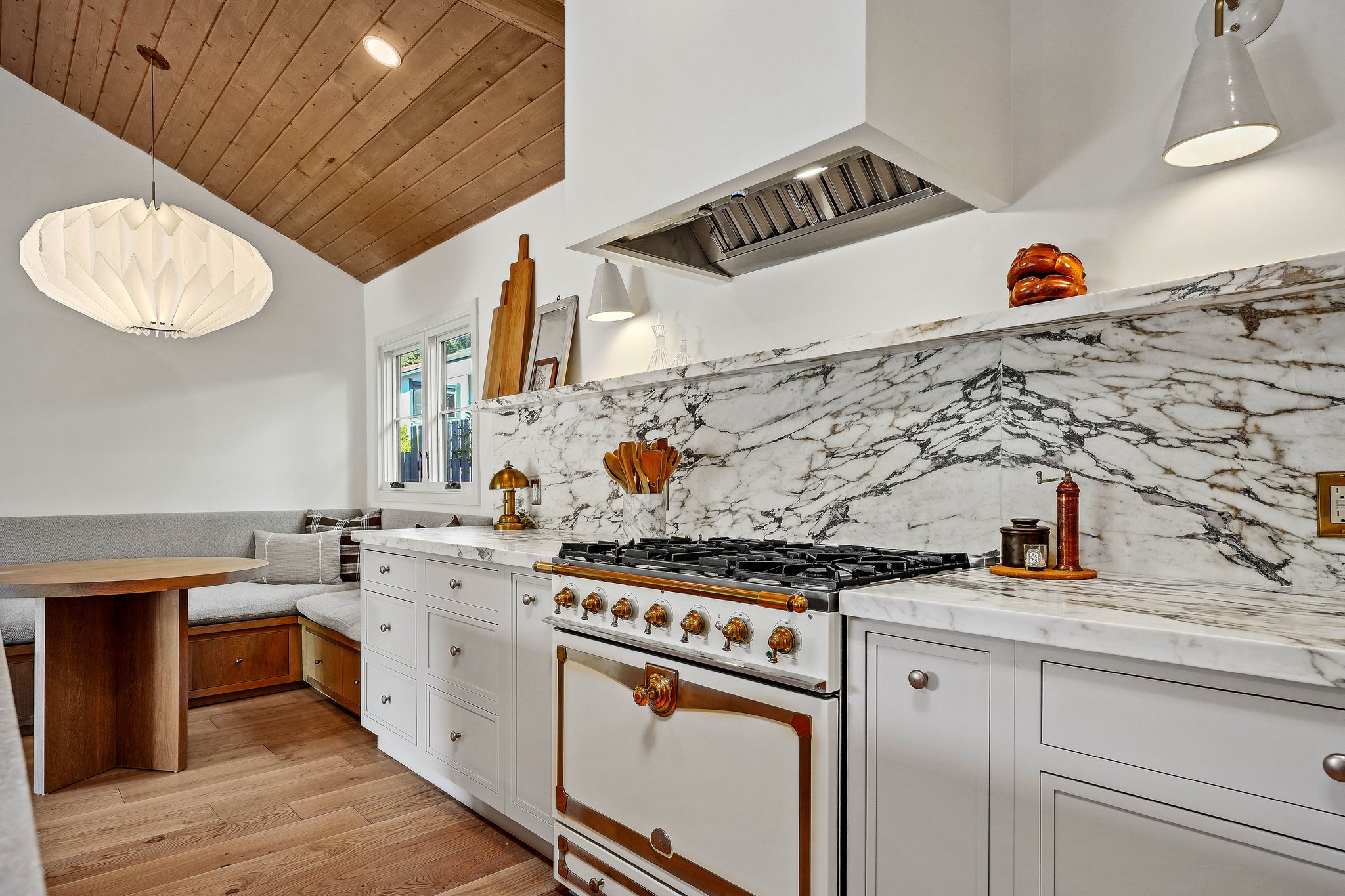 1390 Avenida De Cortez