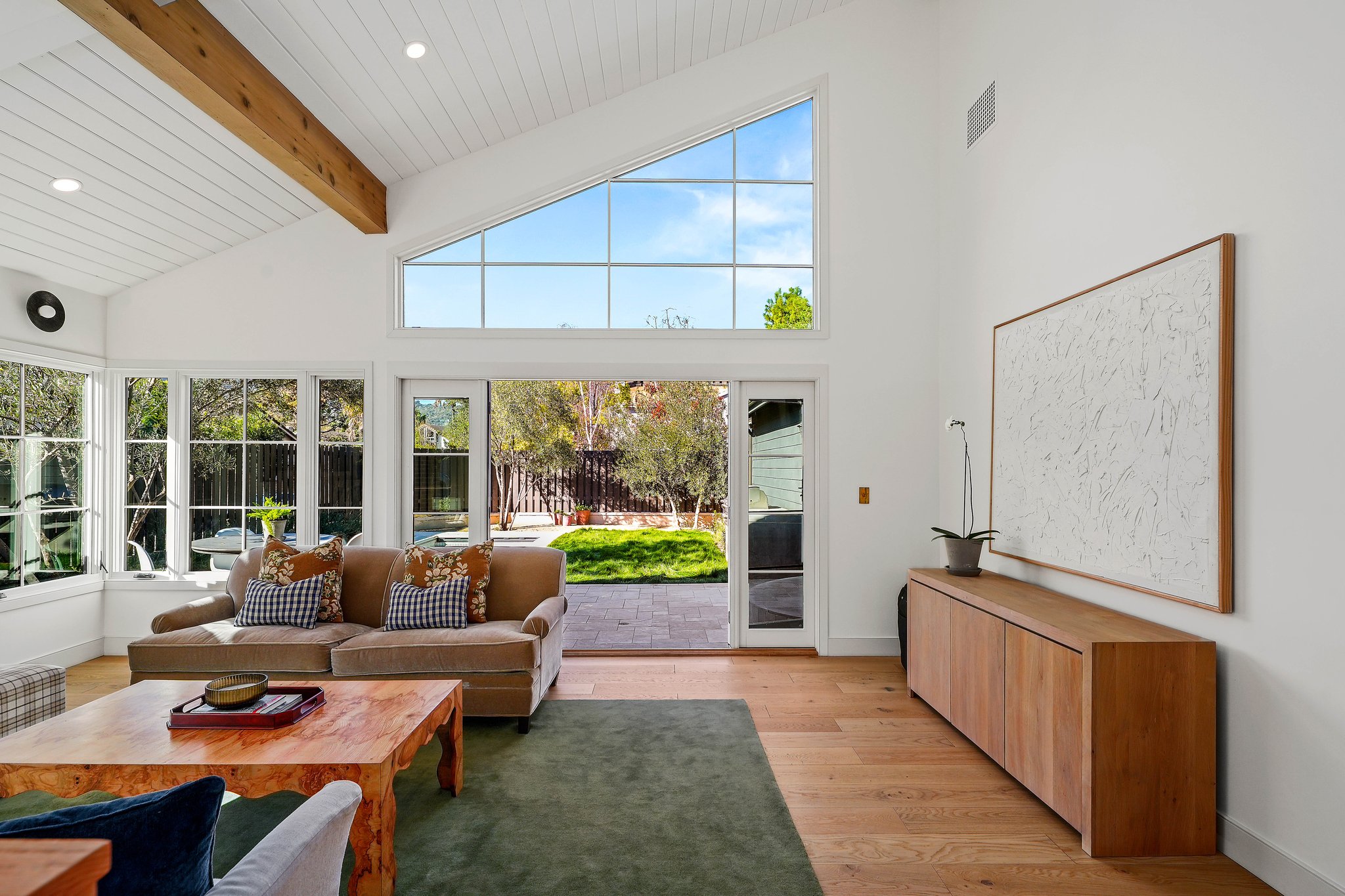 1390 Avenida De Cortez