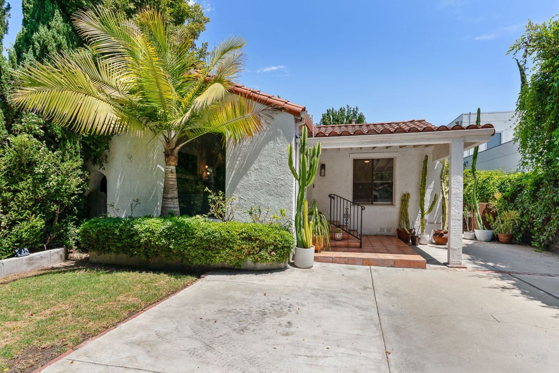 510 North Crescent Heights Boulevard