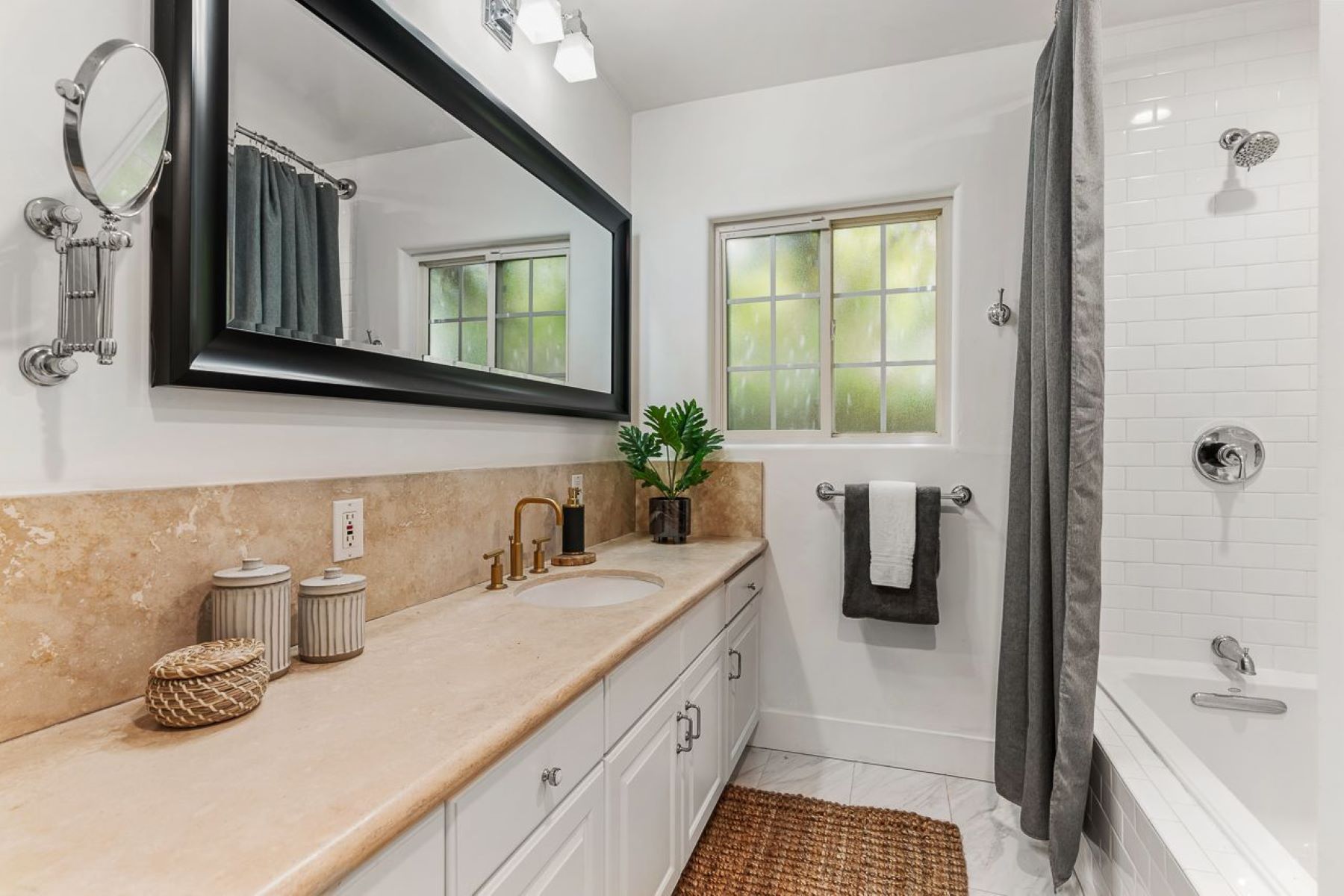 510 North Crescent Heights Boulevard