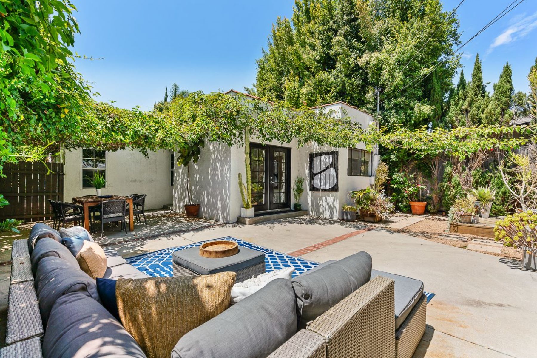 510 North Crescent Heights Boulevard