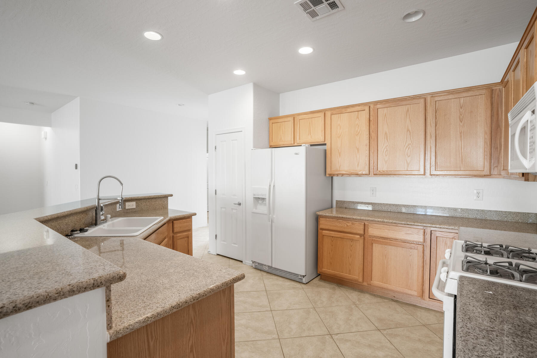 2124 Willow Wren Dr