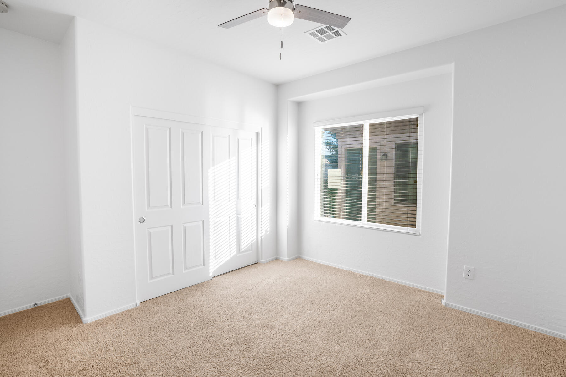 2124 Willow Wren Dr