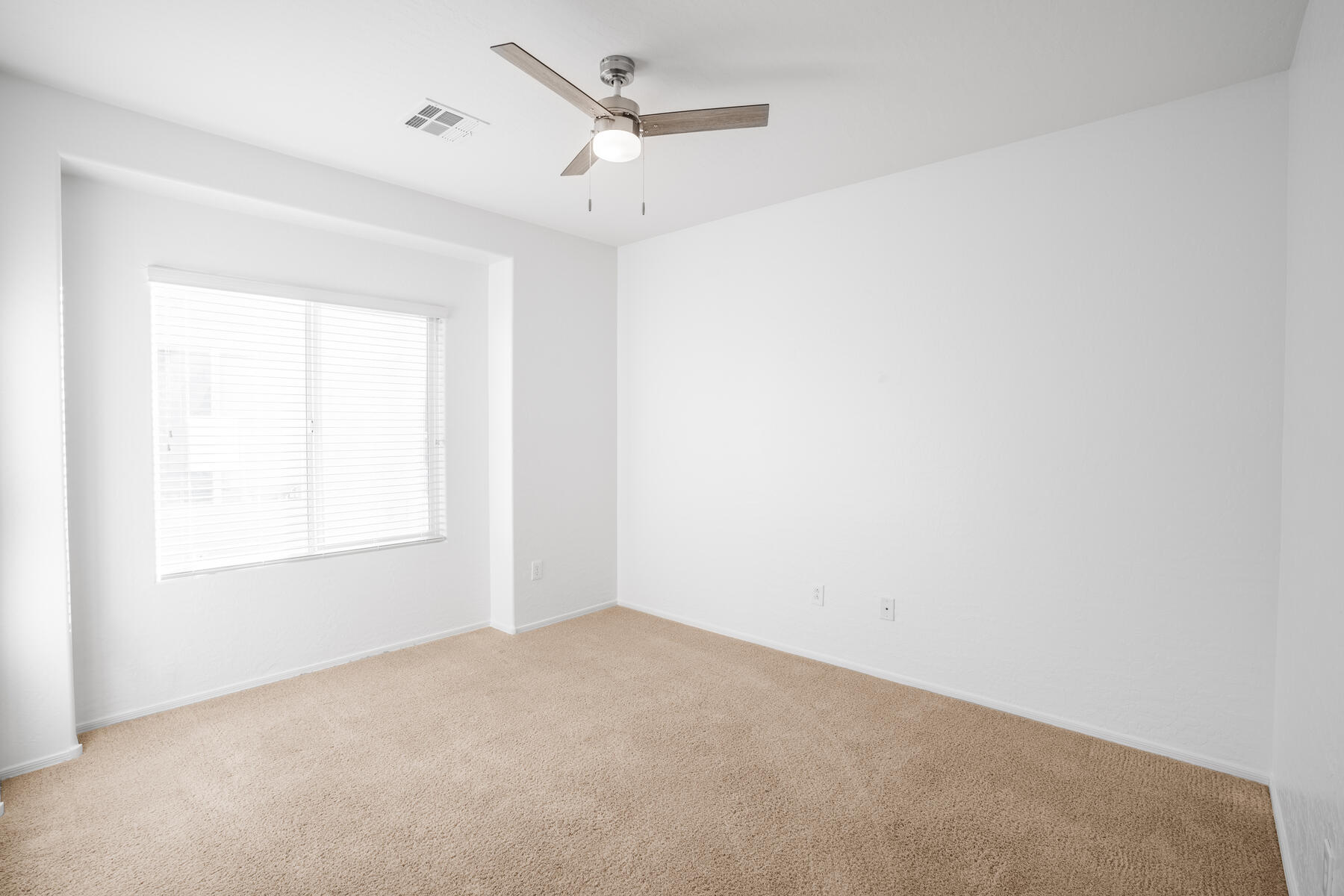 2124 Willow Wren Dr