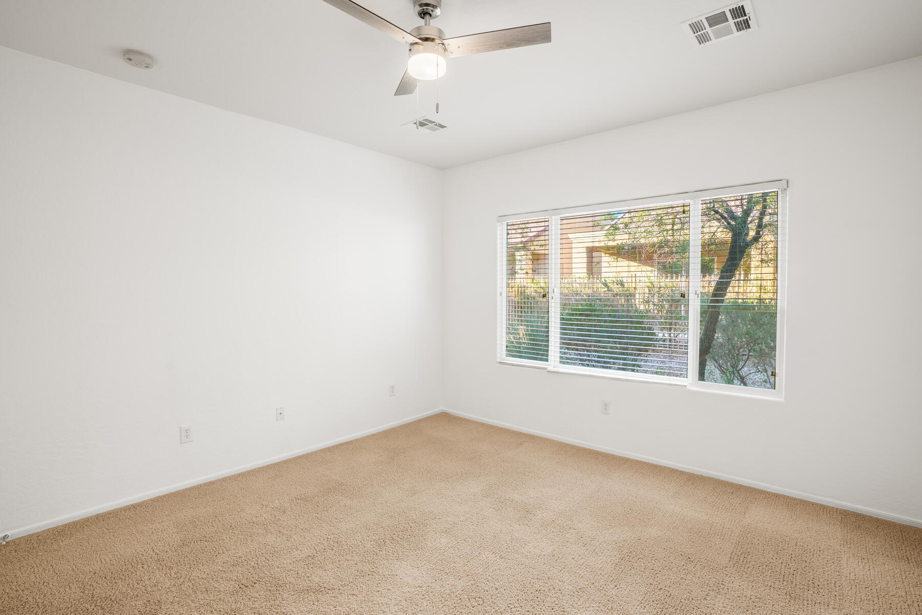 2124 Willow Wren Dr
