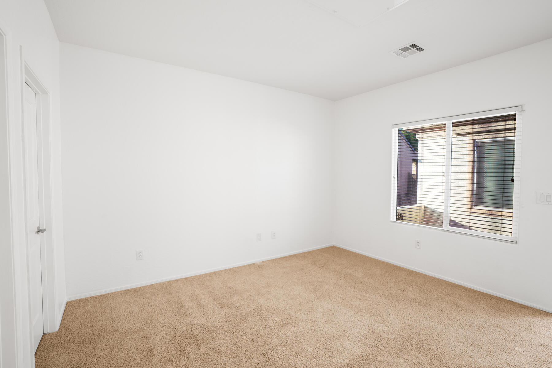 2124 Willow Wren Dr