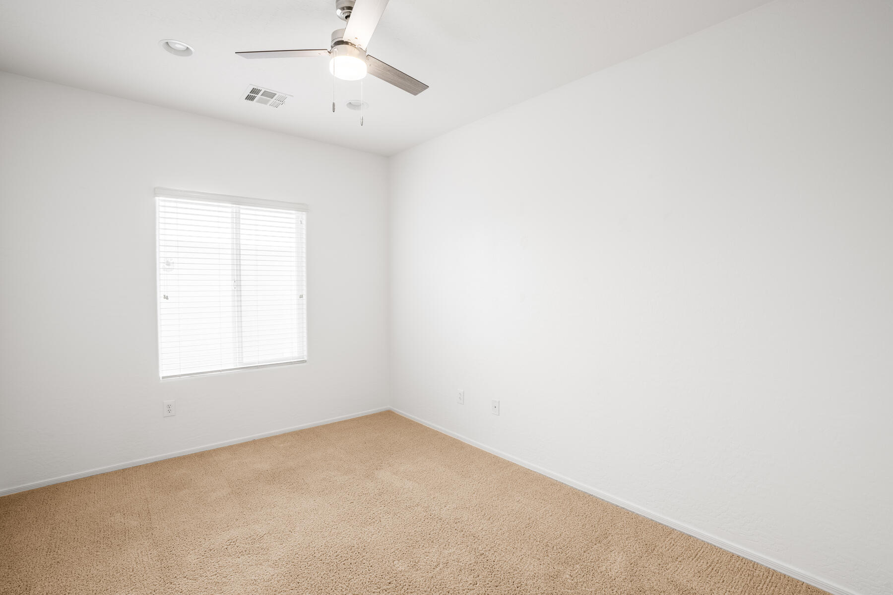 2124 Willow Wren Dr