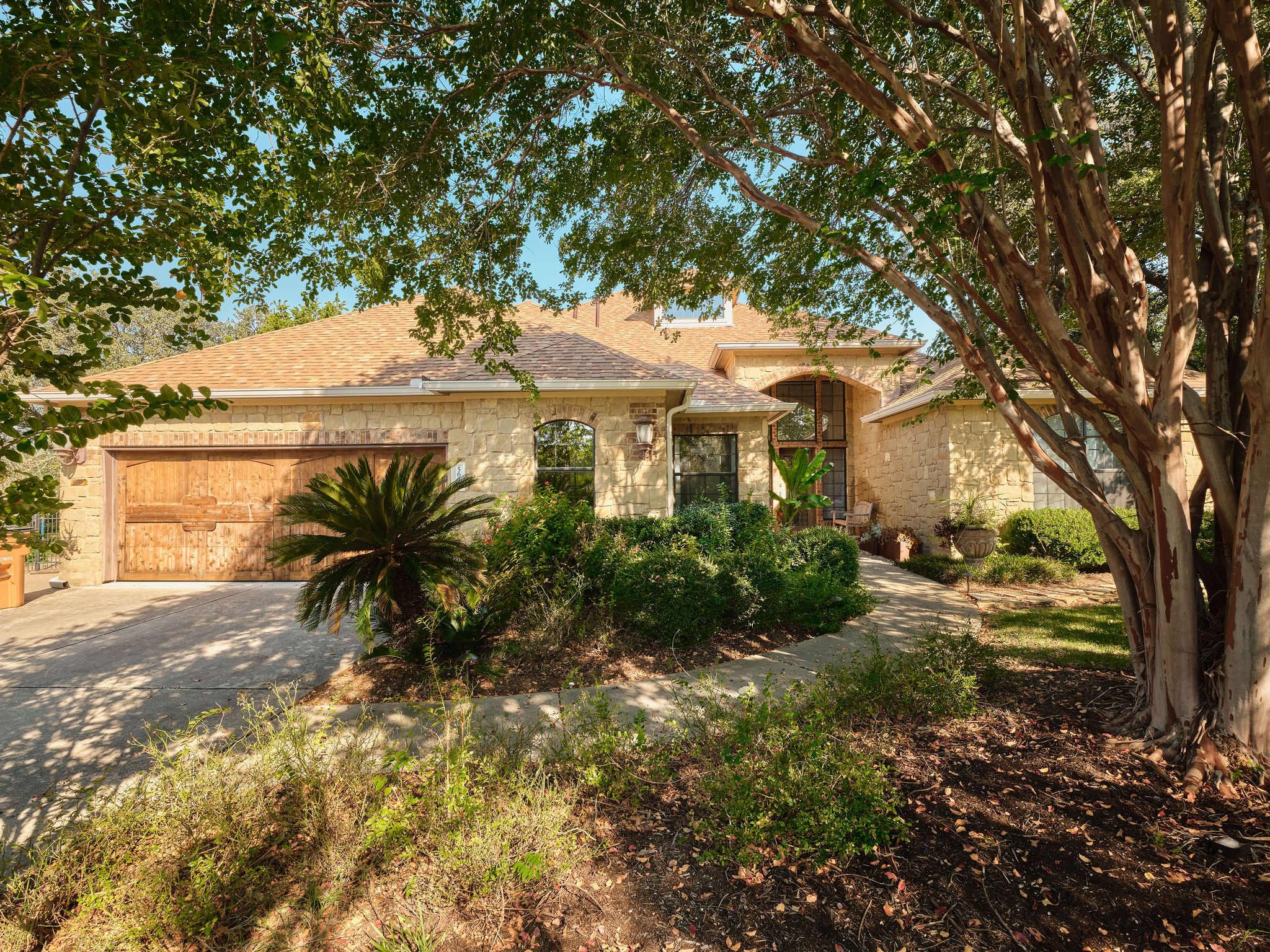 5612 Bonnell Vista Street 
