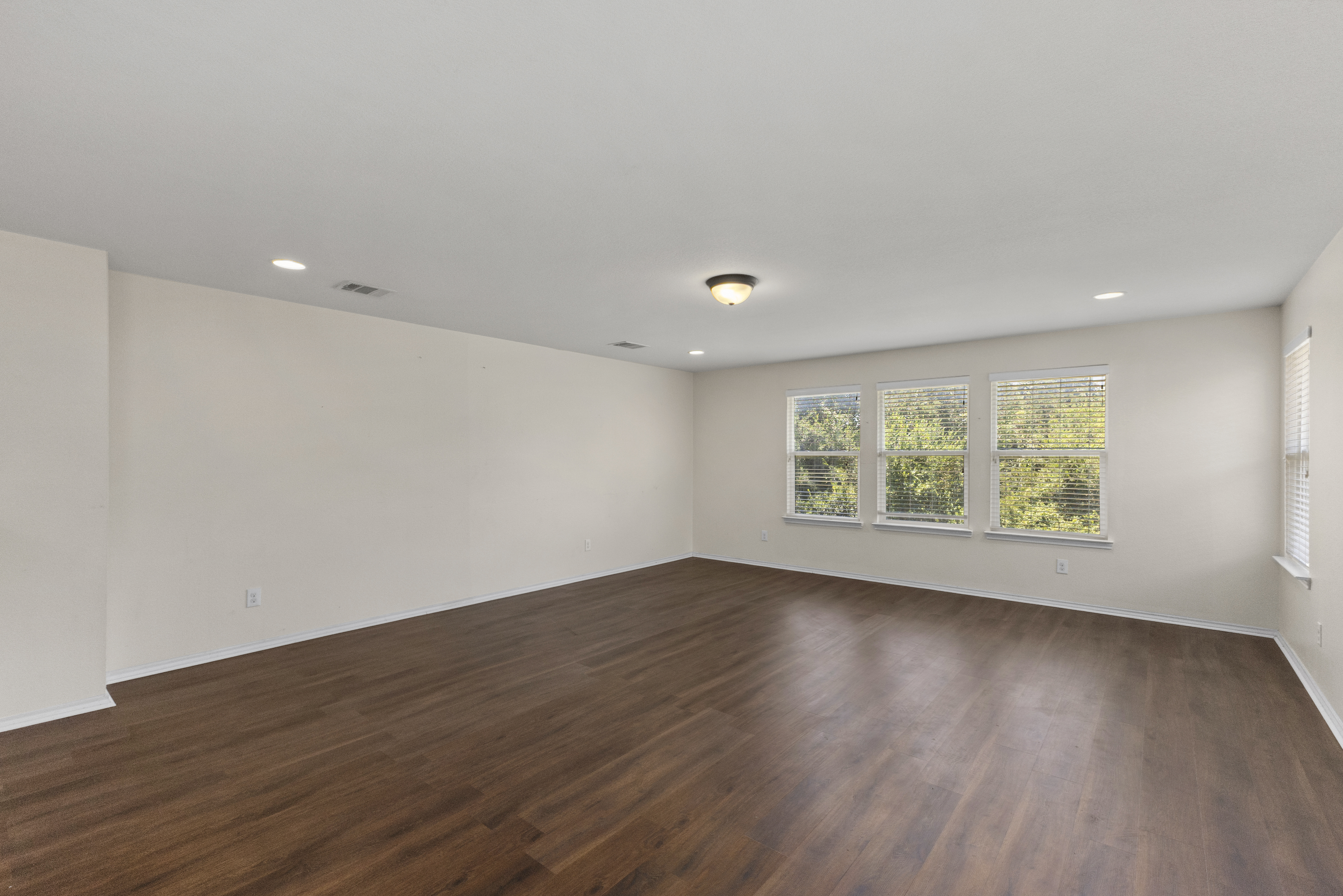 1100 Renaissance Trail 