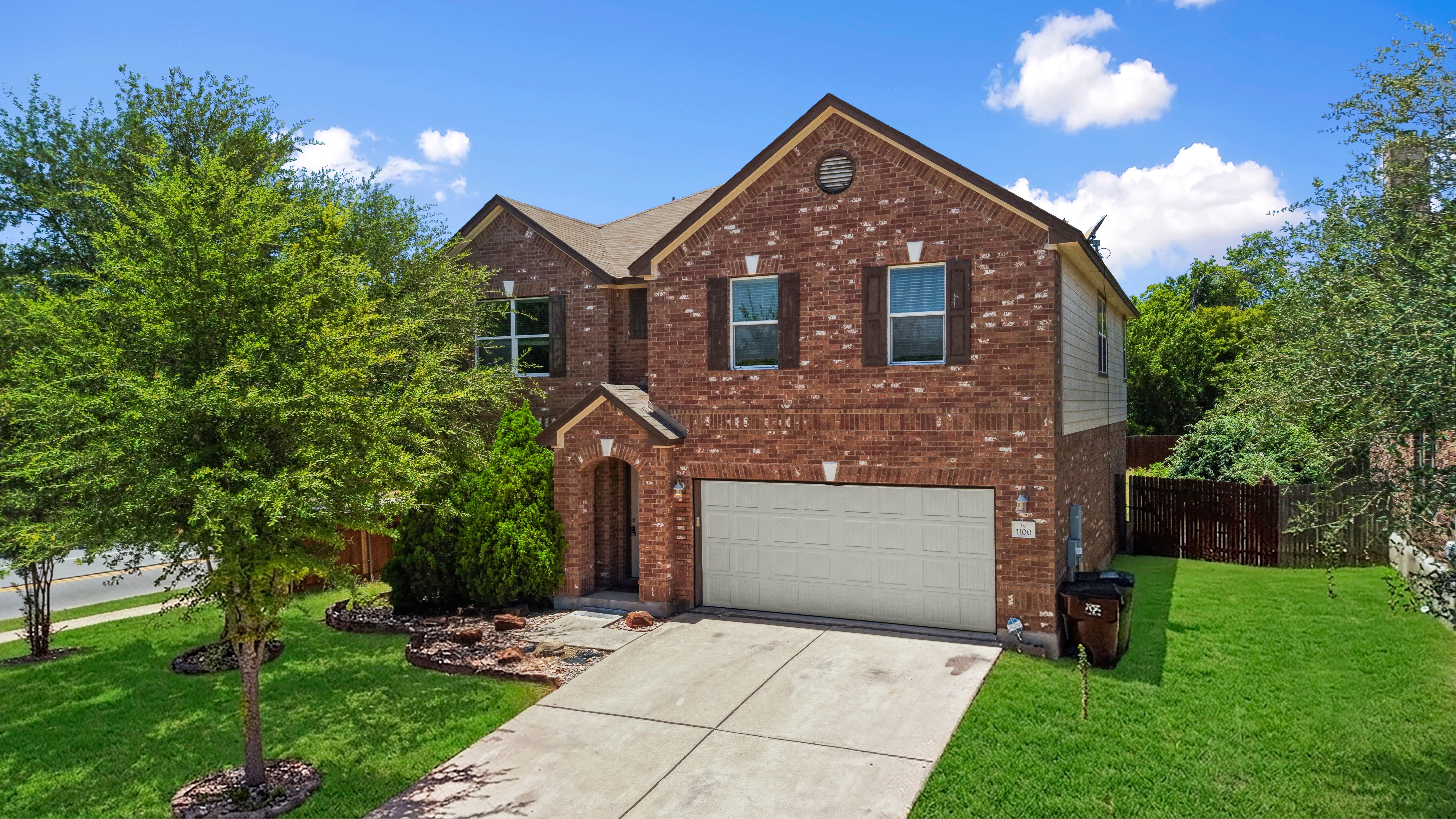 1100 Renaissance Trail 