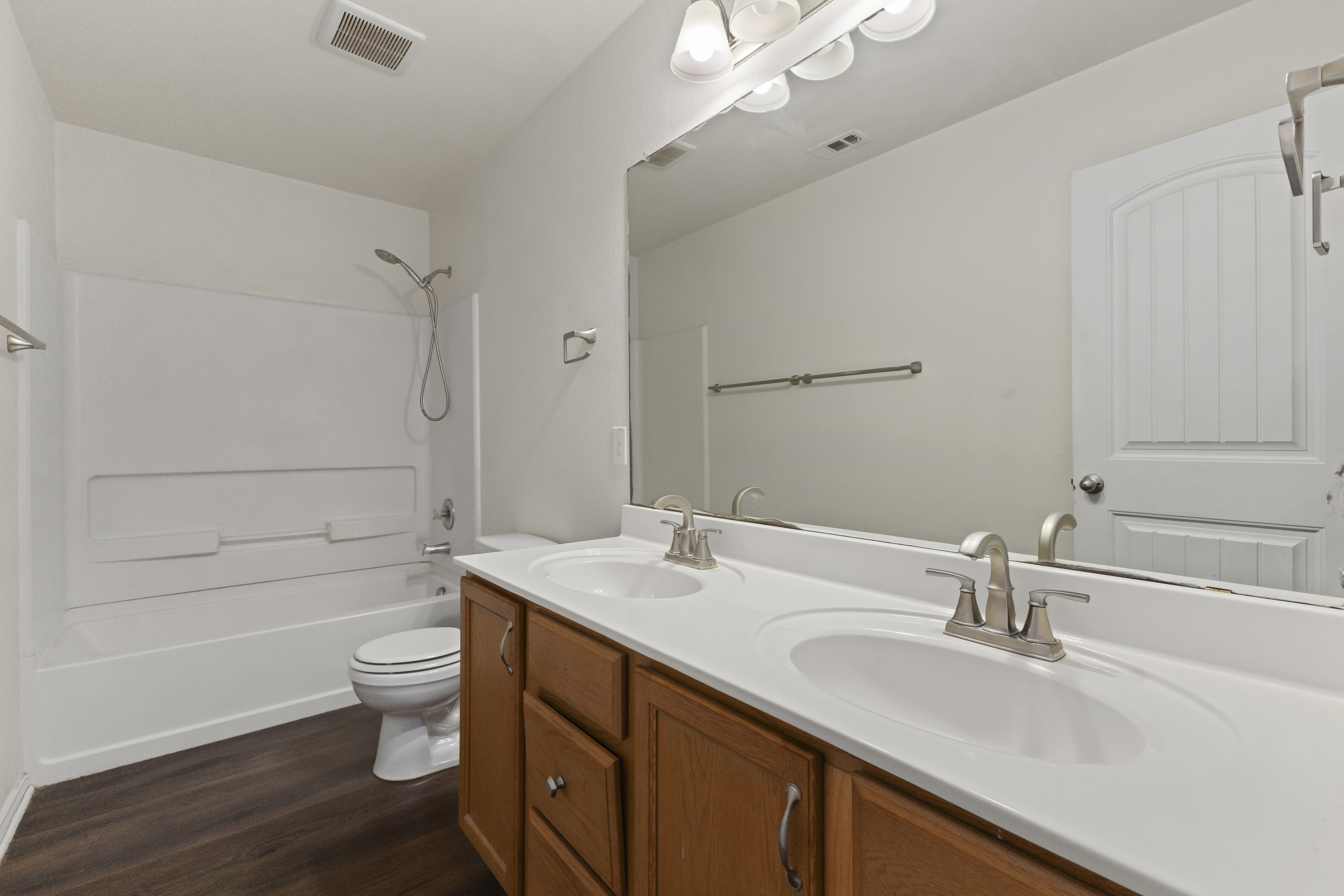 1100 Renaissance Trail 