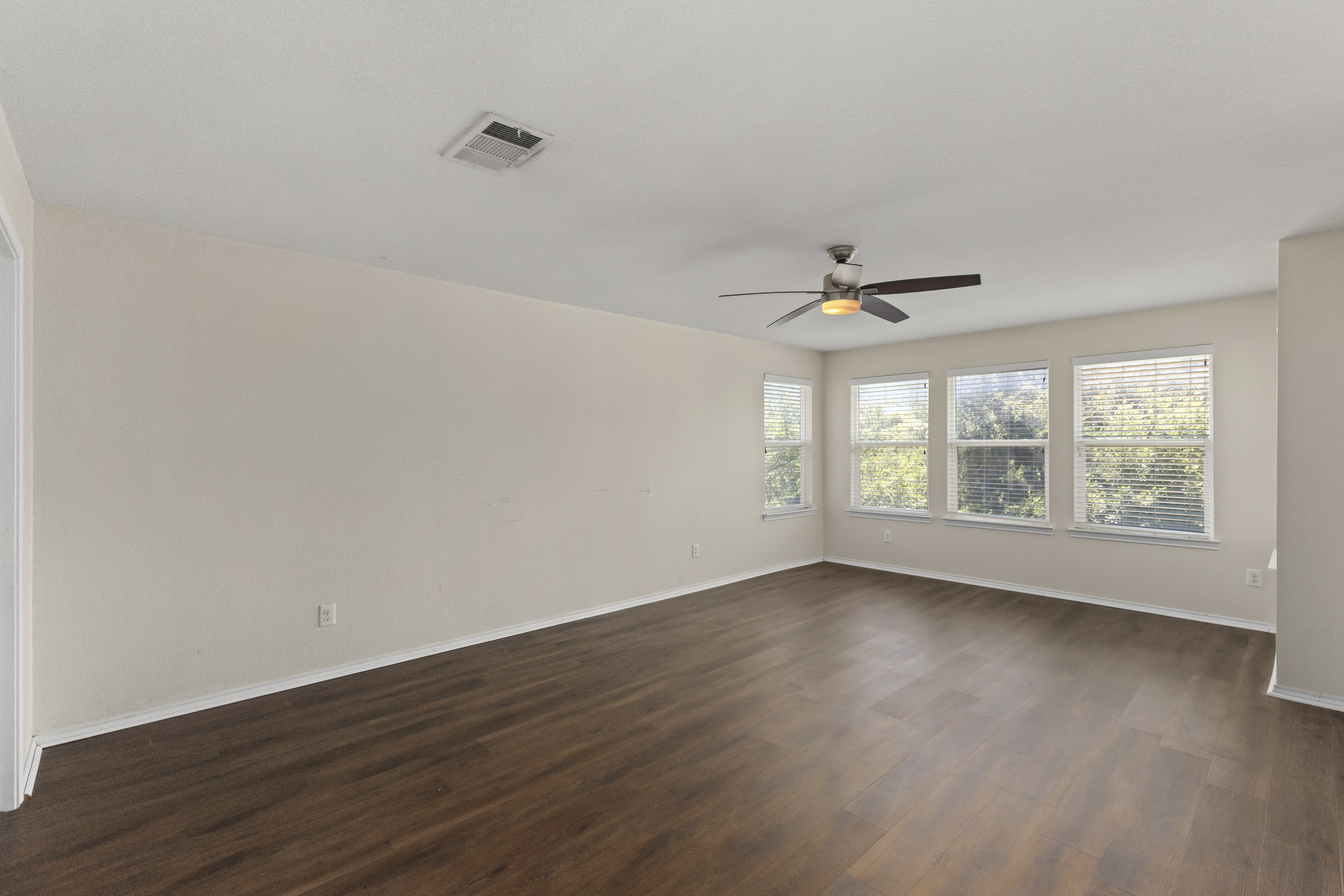 1100 Renaissance Trail 