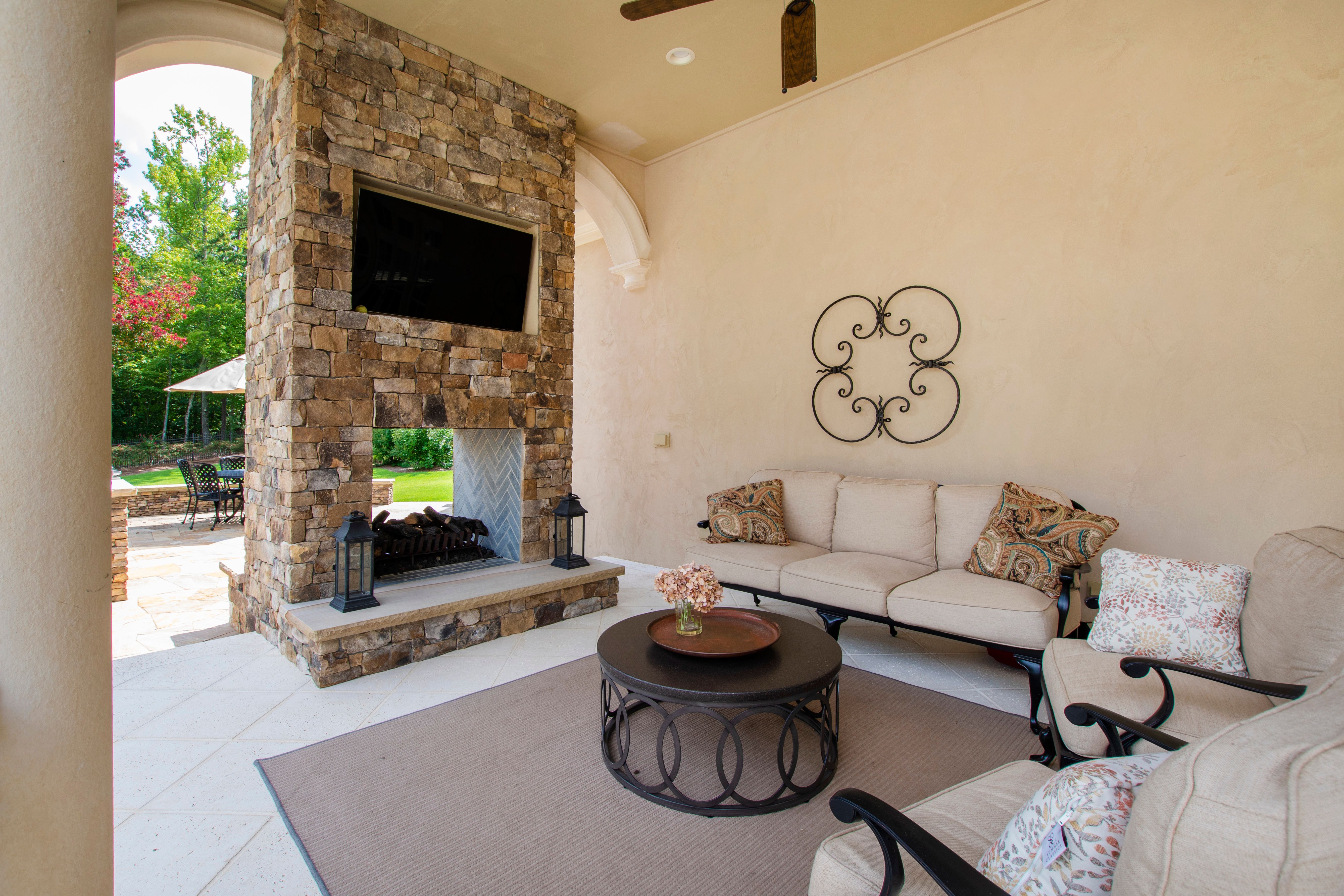 250 Blue Violet Way 