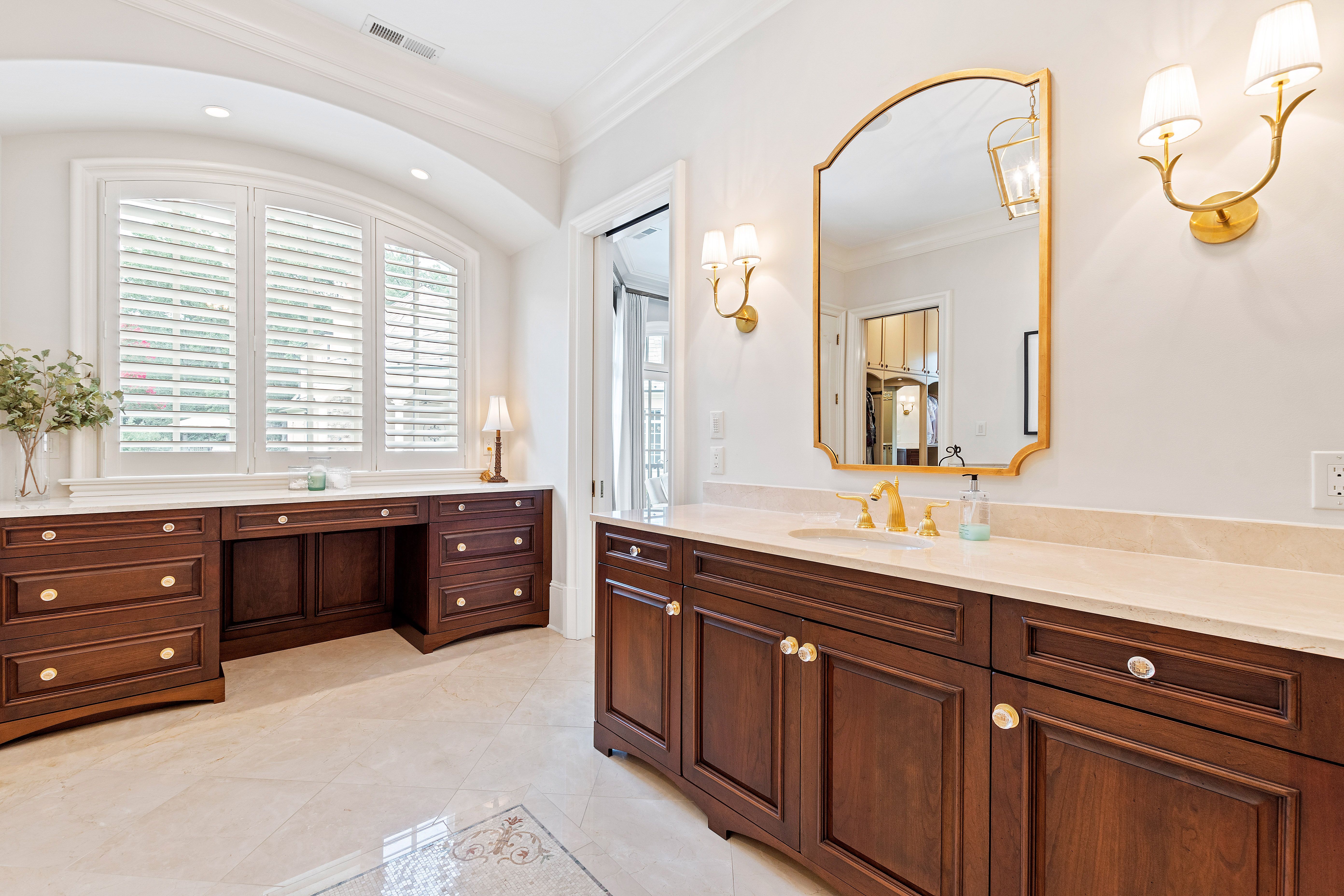 250 Blue Violet Way 