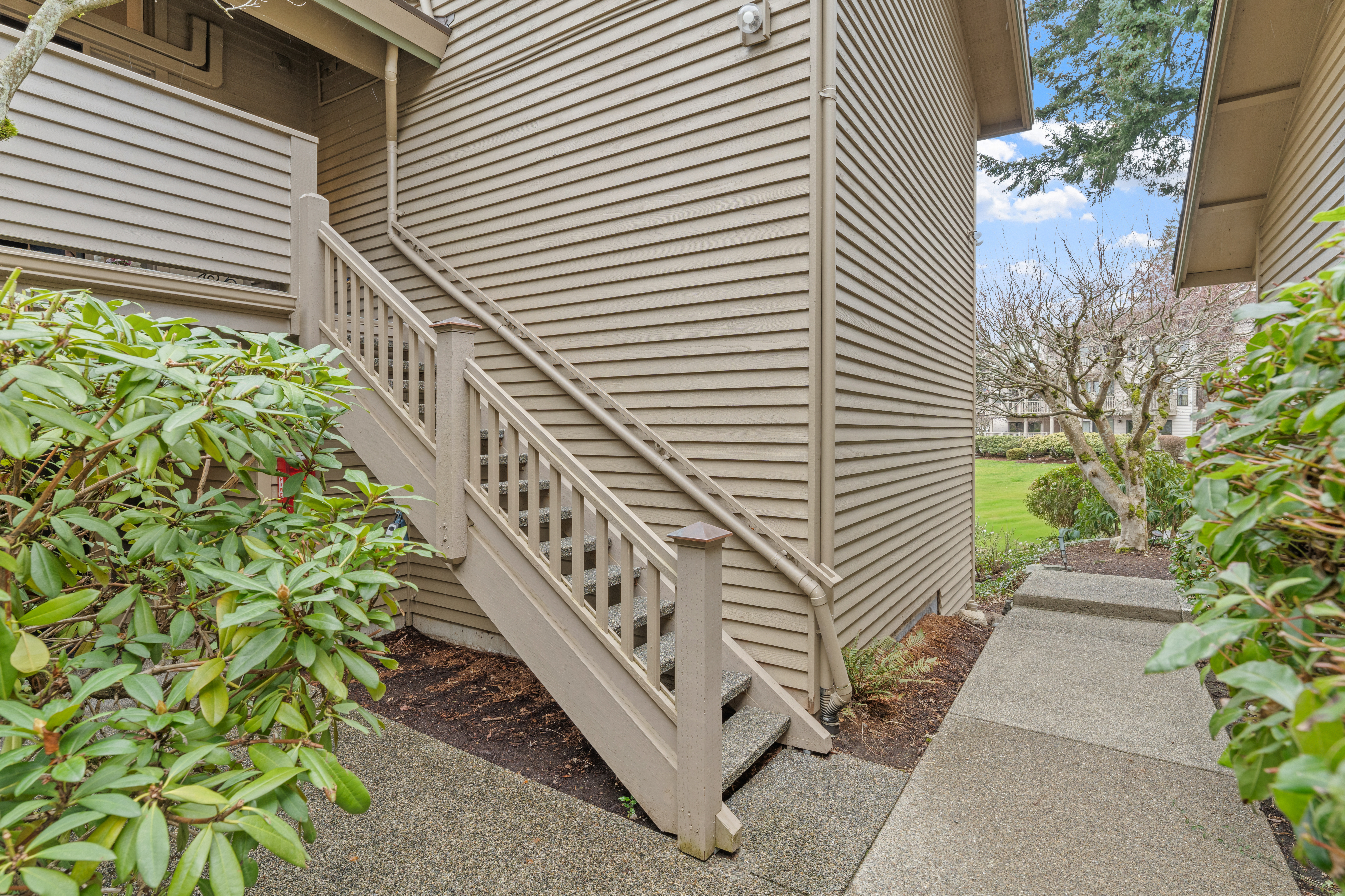2027 Narrows View Cir NW Unit #E244 