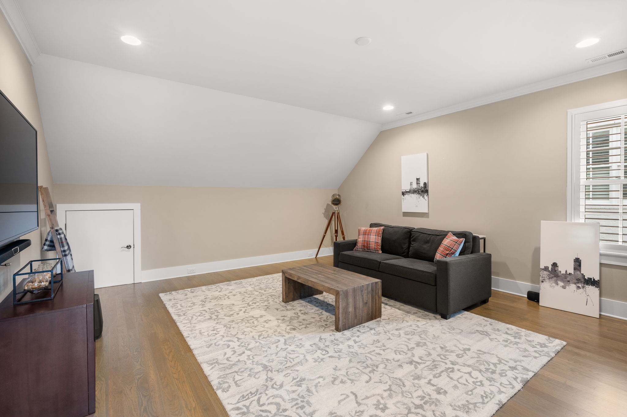 1723 Glen Echo Rd