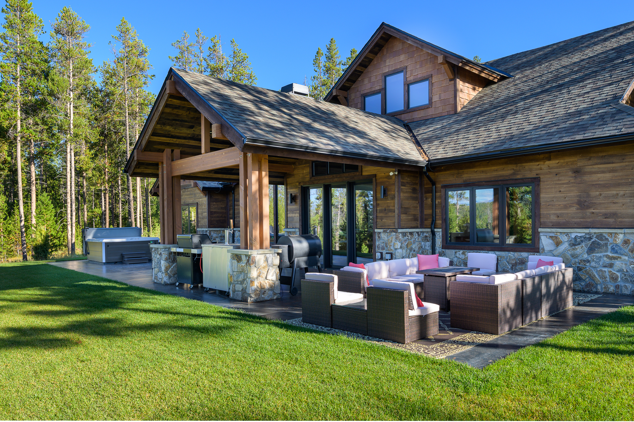 1066 Fenton Way 