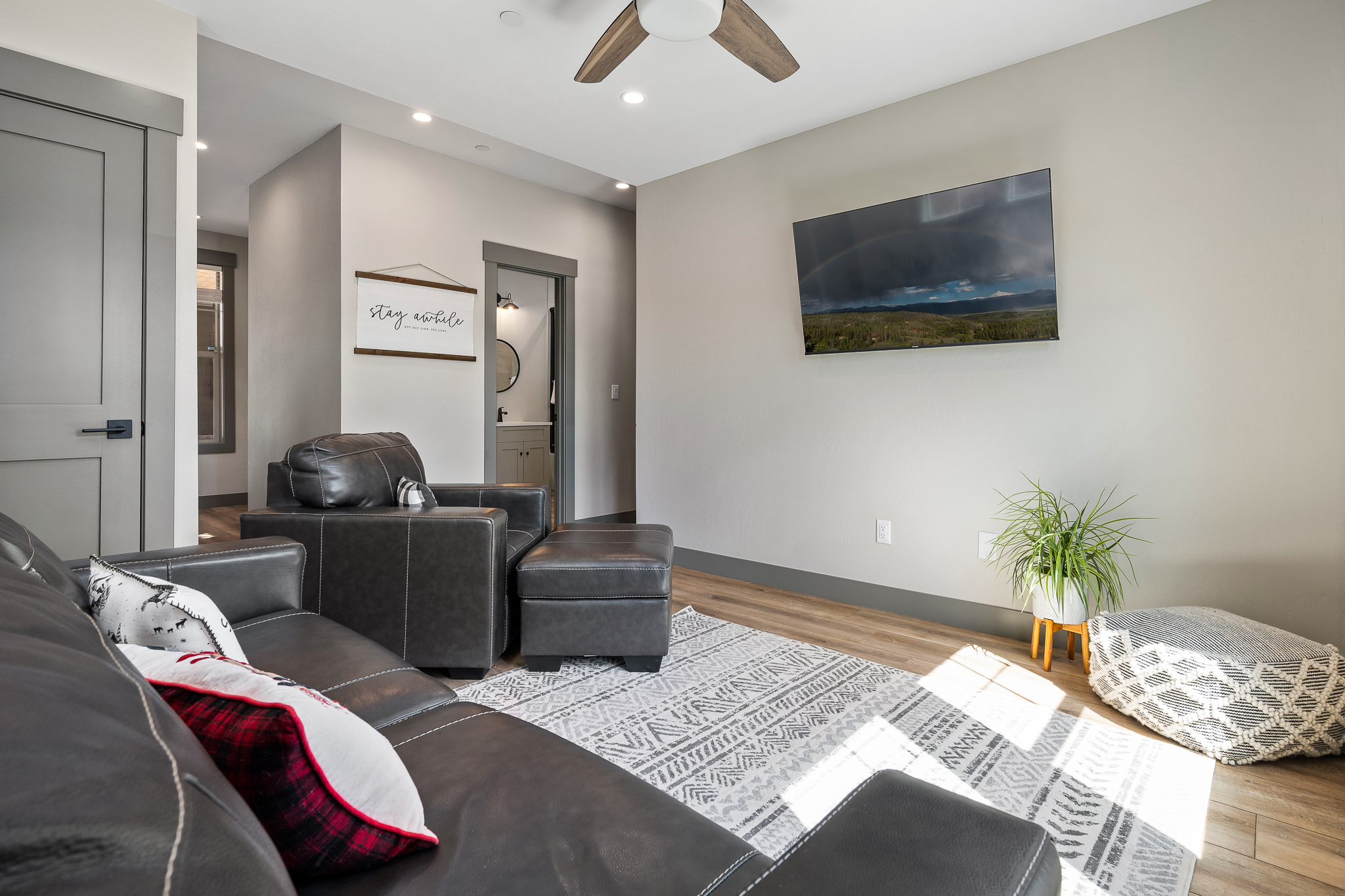 126 Eagle Ridge Dr 