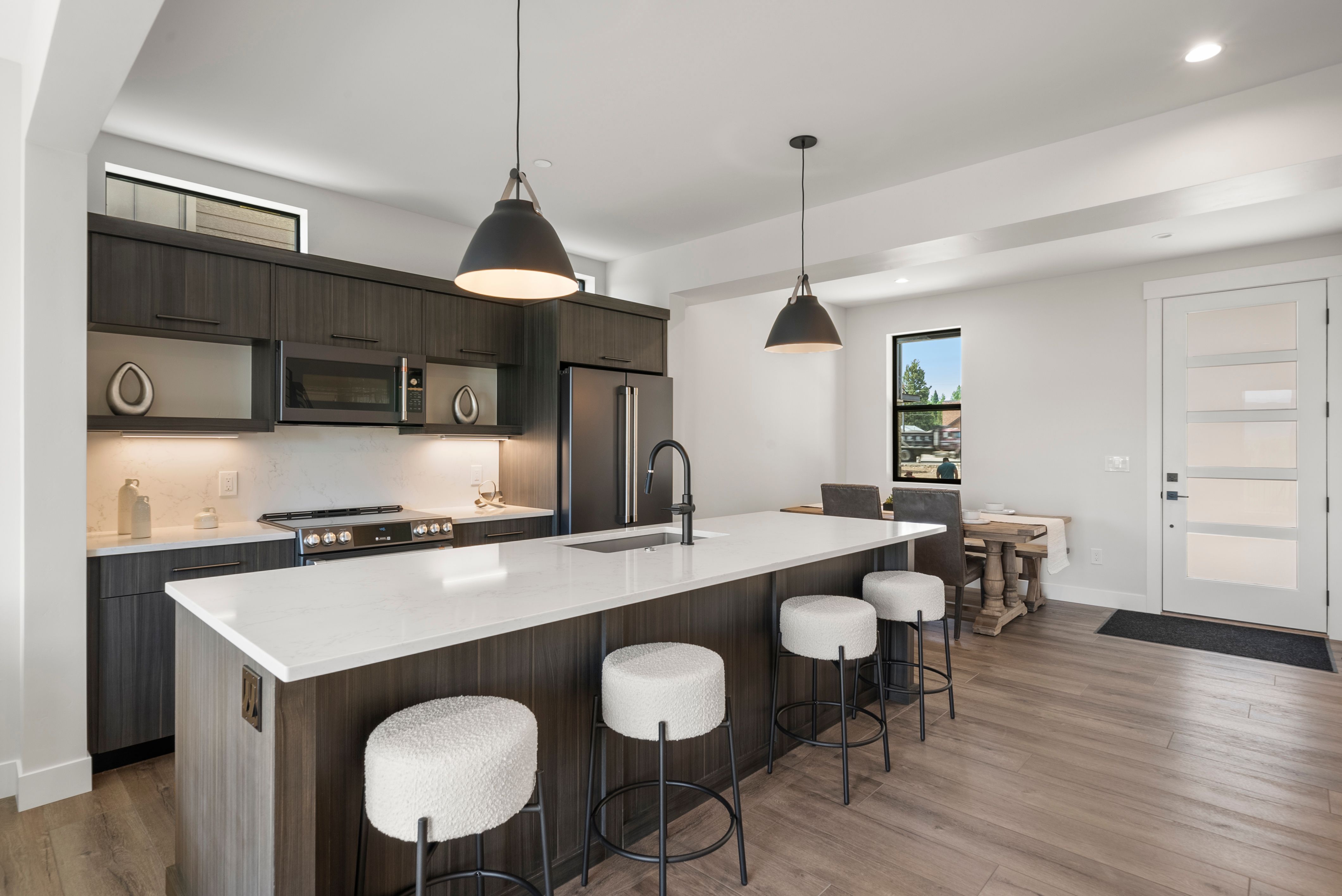 378 E Agate Avenue #1B