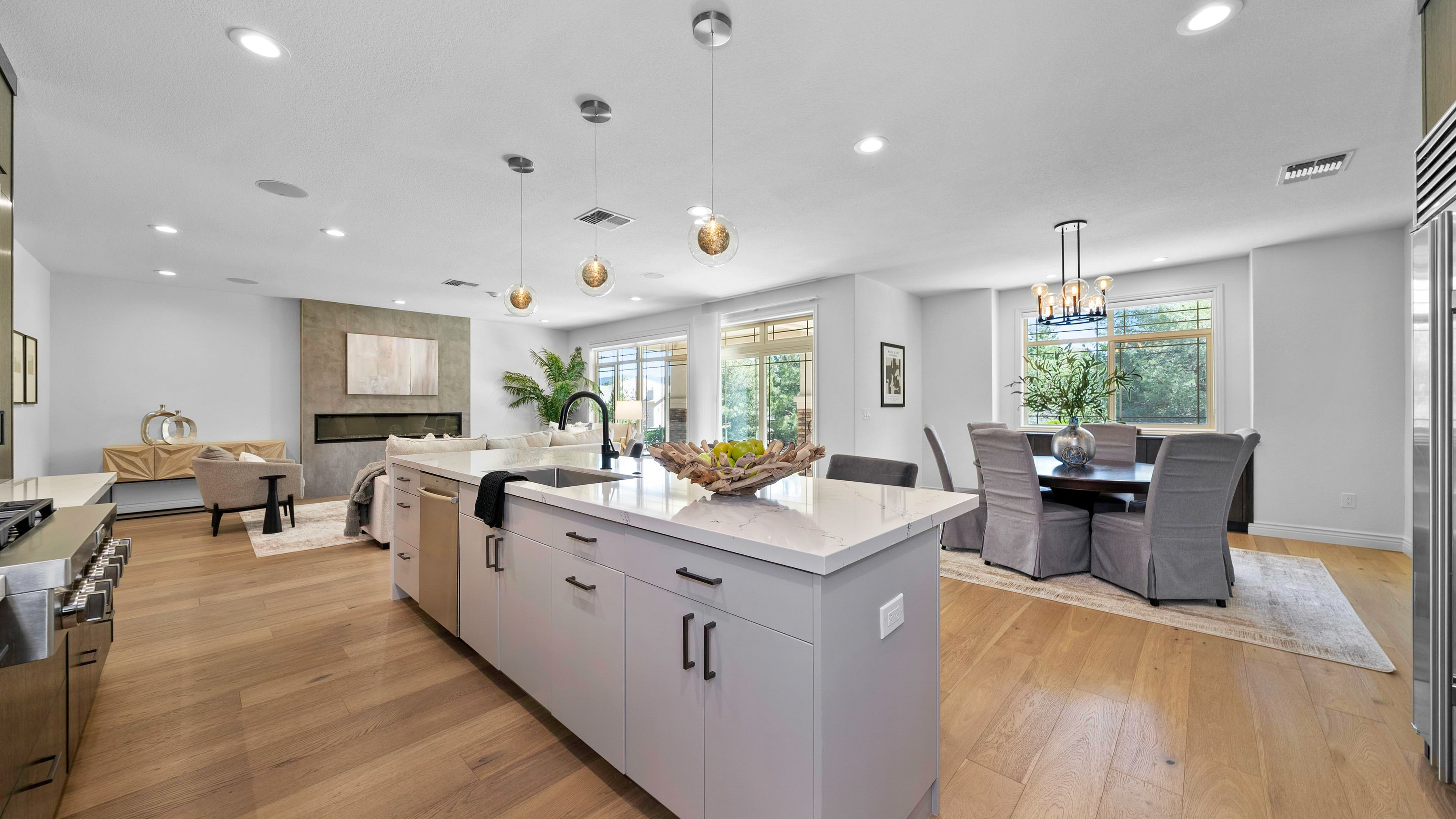 13000 Silver Wolf Rd 