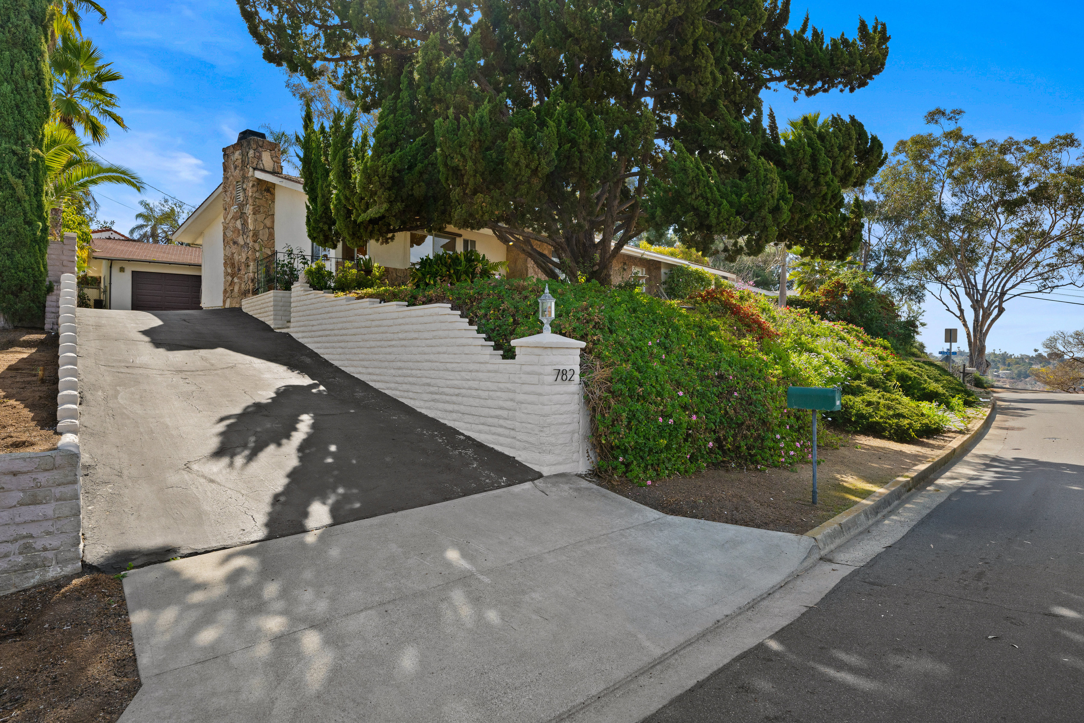782 Cromwell Way 