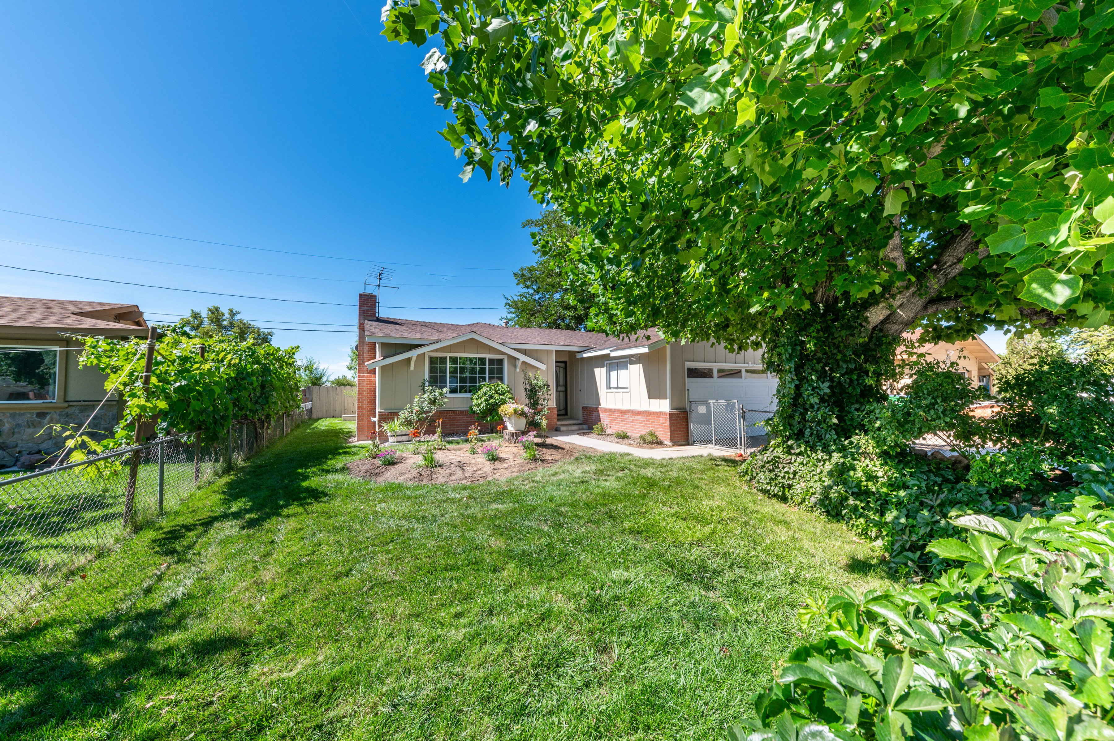 465 Lenwood Dr 