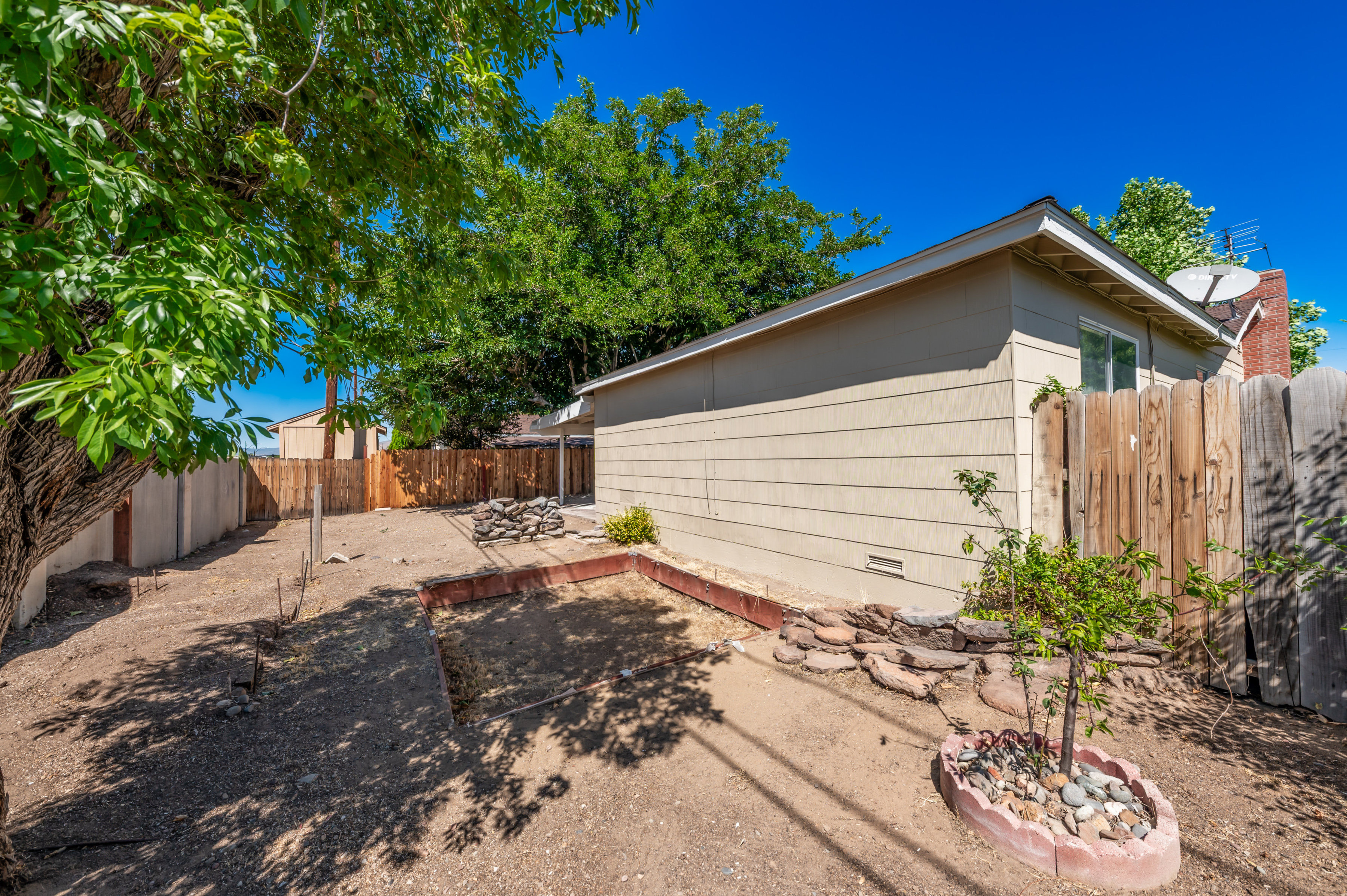 465 Lenwood Dr 