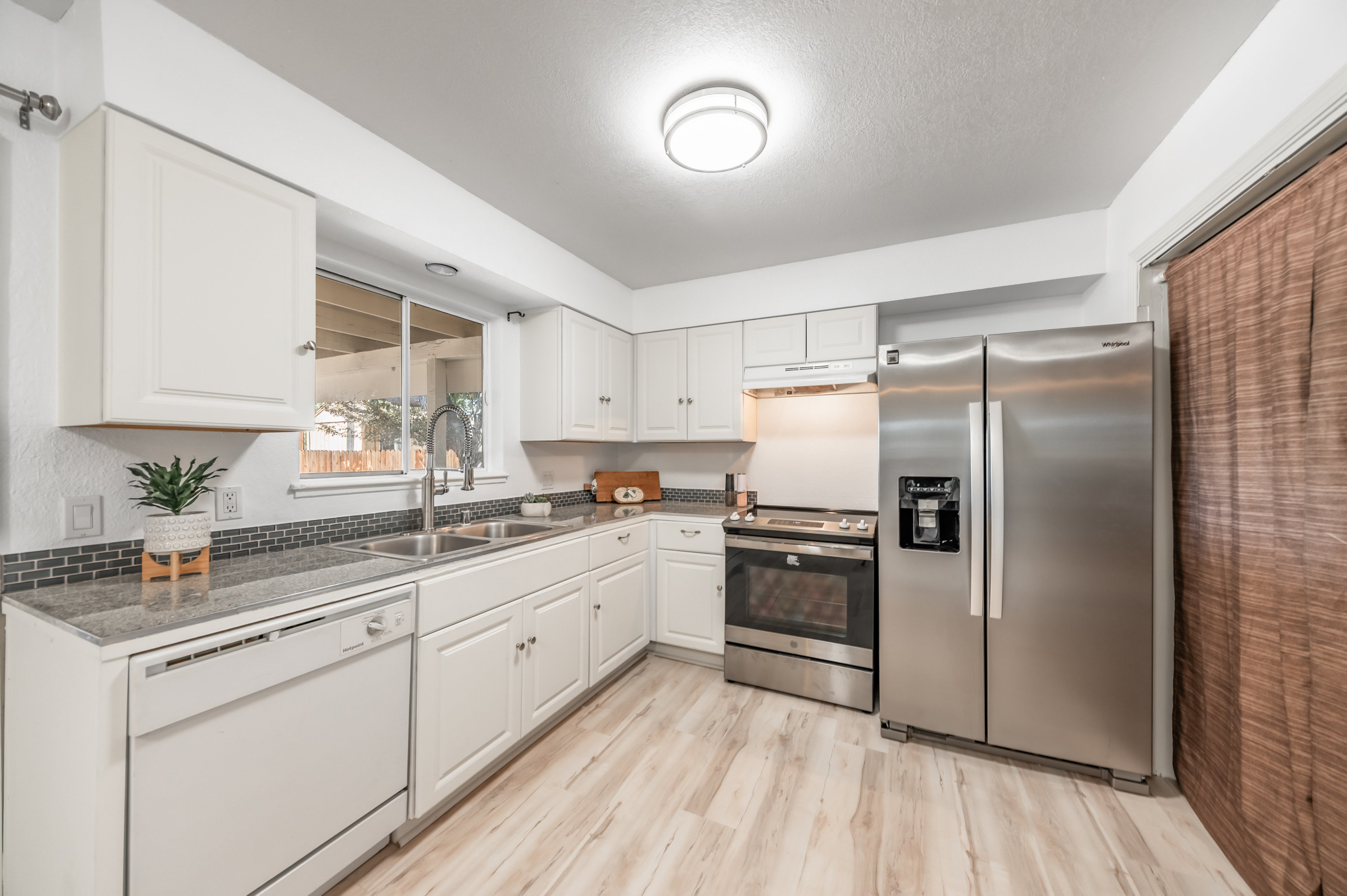 465 Lenwood Dr 
