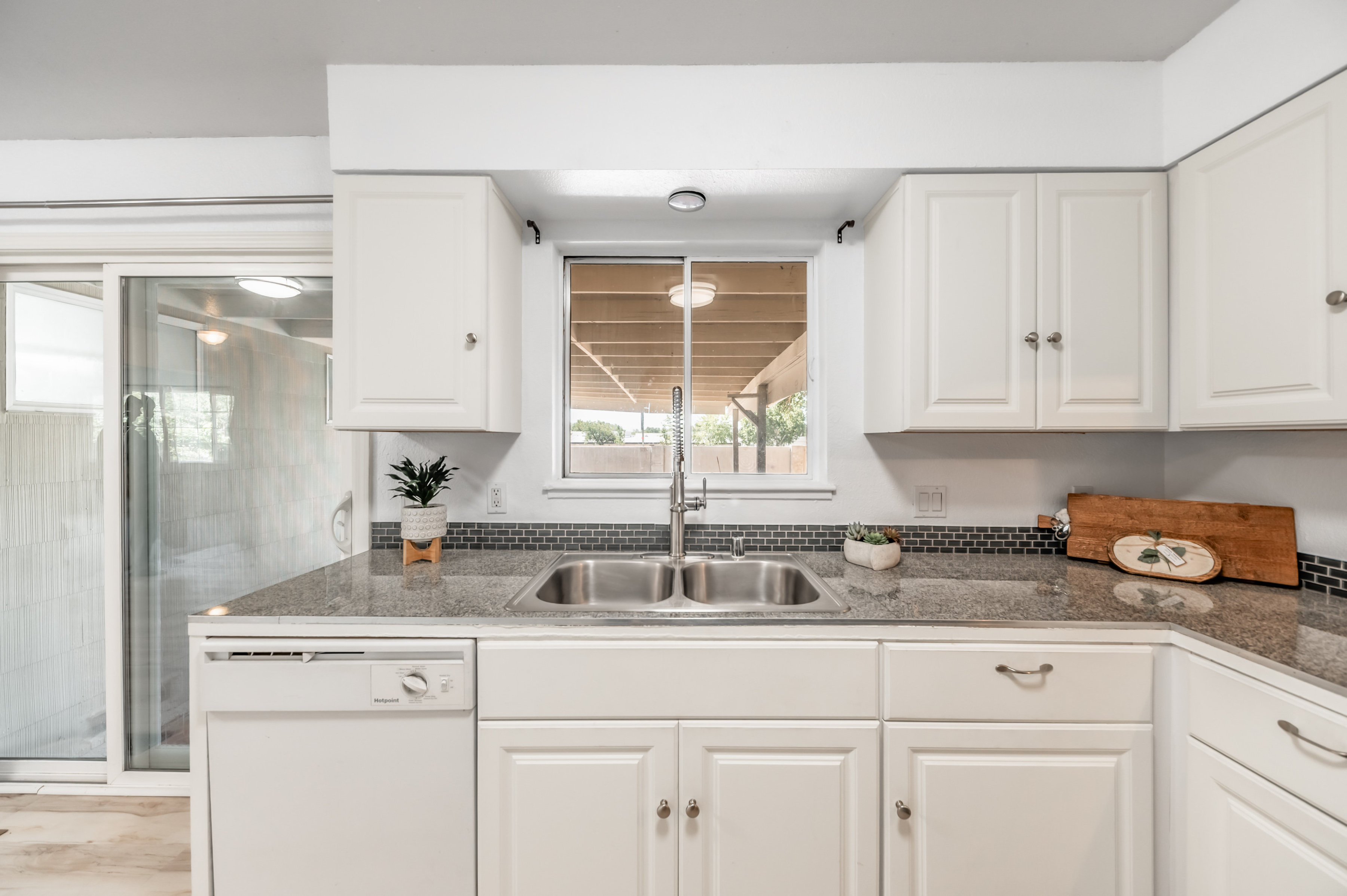 465 Lenwood Dr 