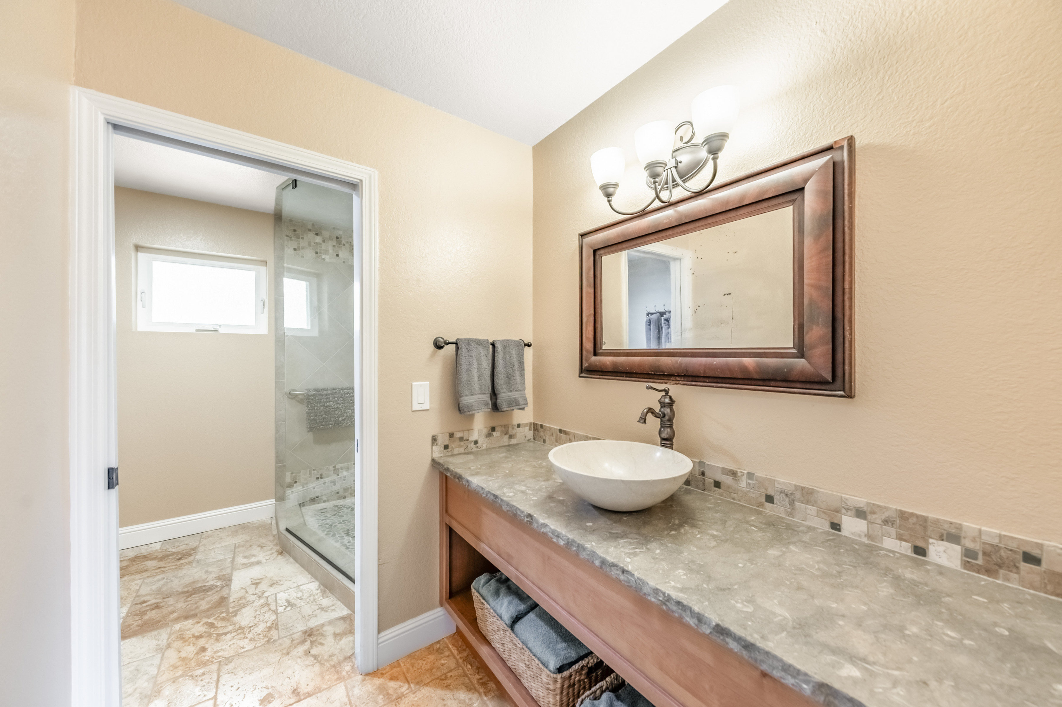 8045 List Country Road