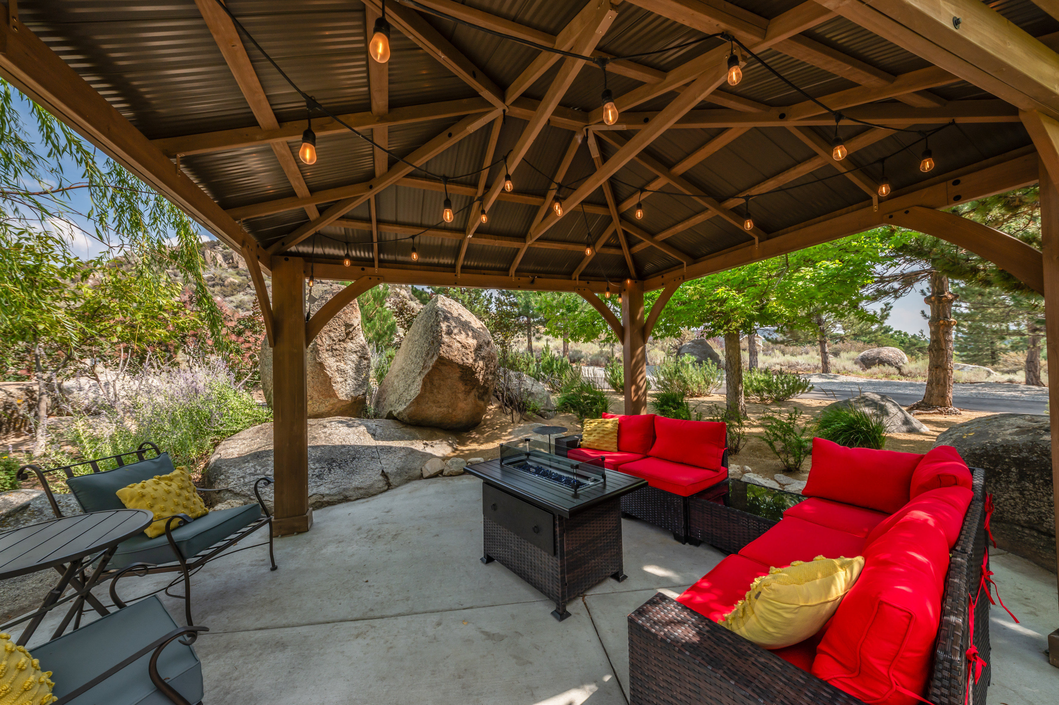 8045 List Country Road