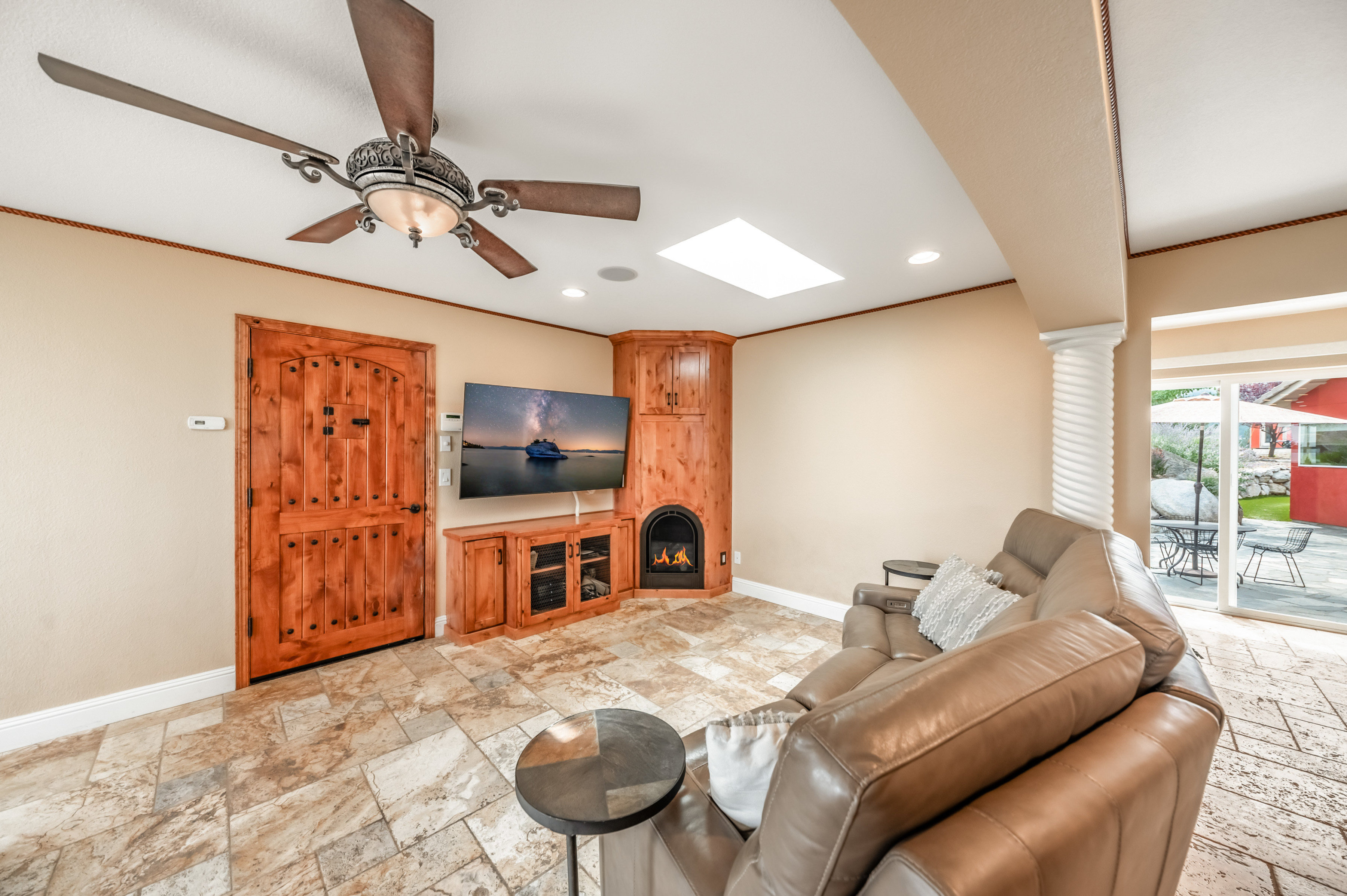 8045 List Country Road