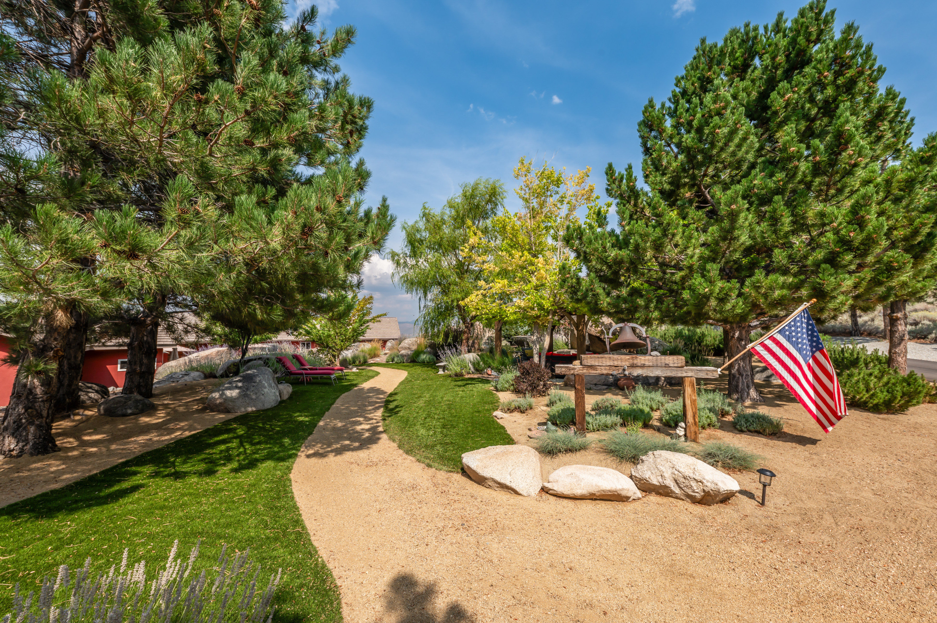 8045 List Country Road