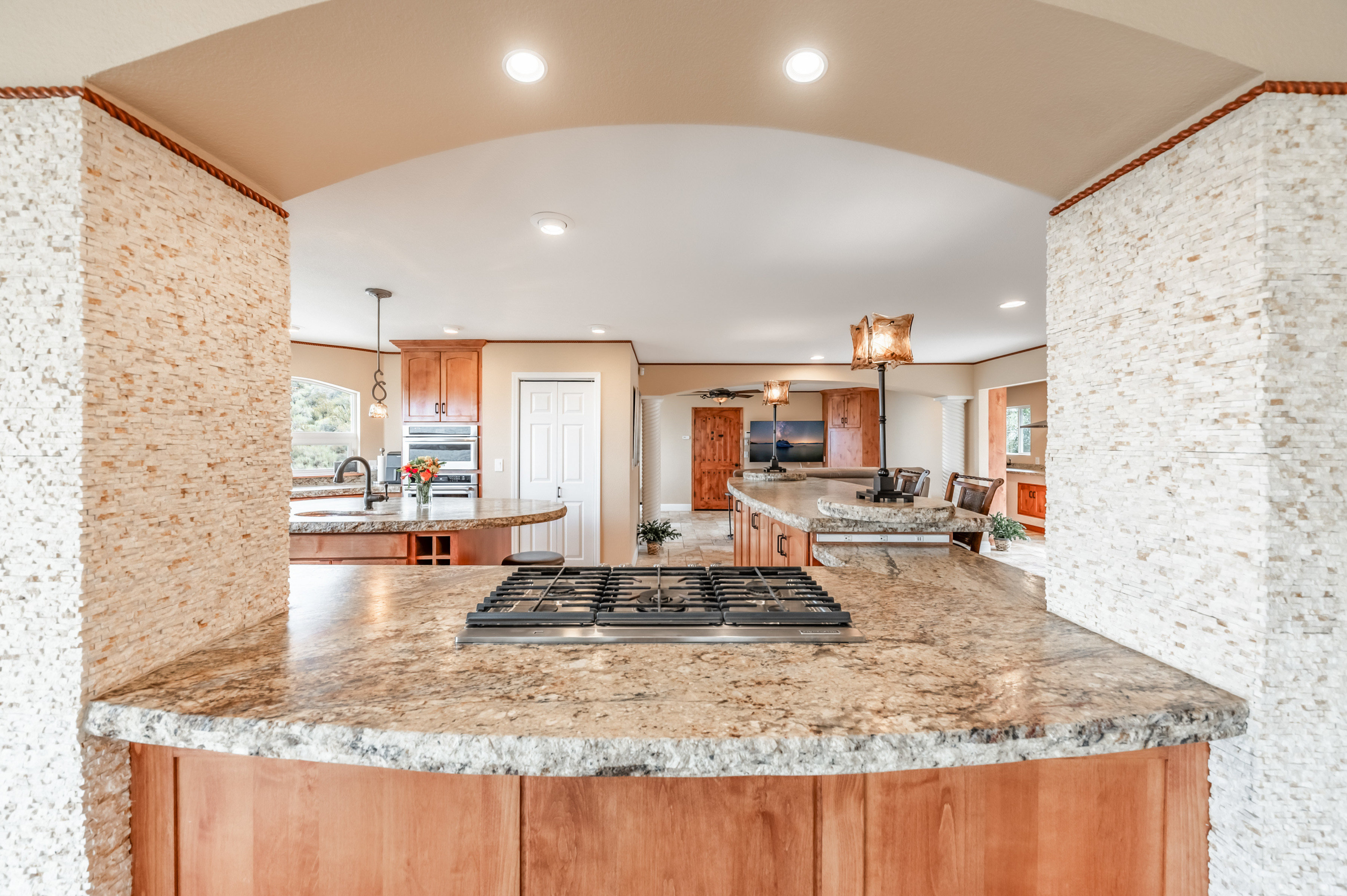 8045 List Country Road