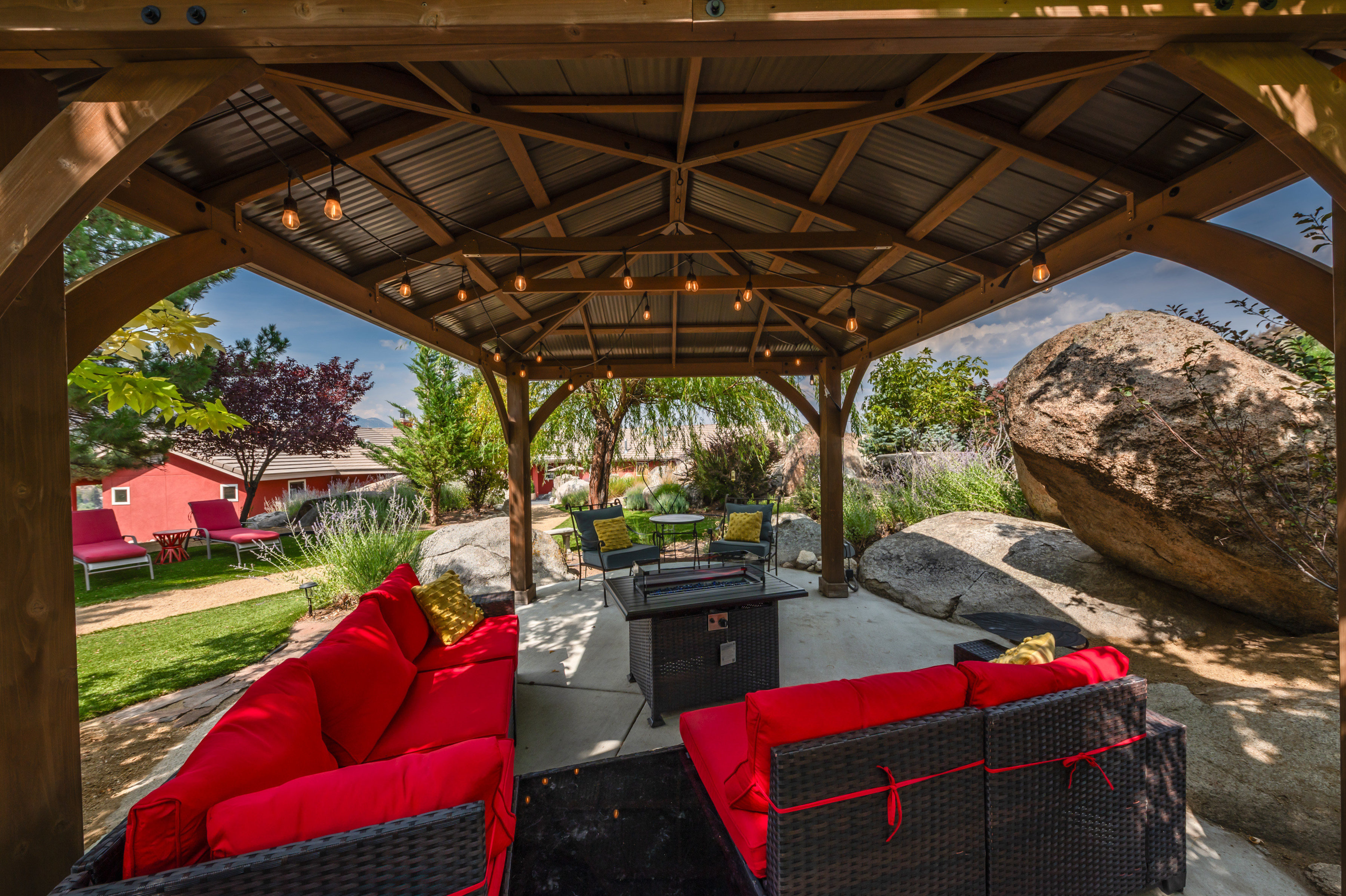 8045 List Country Road