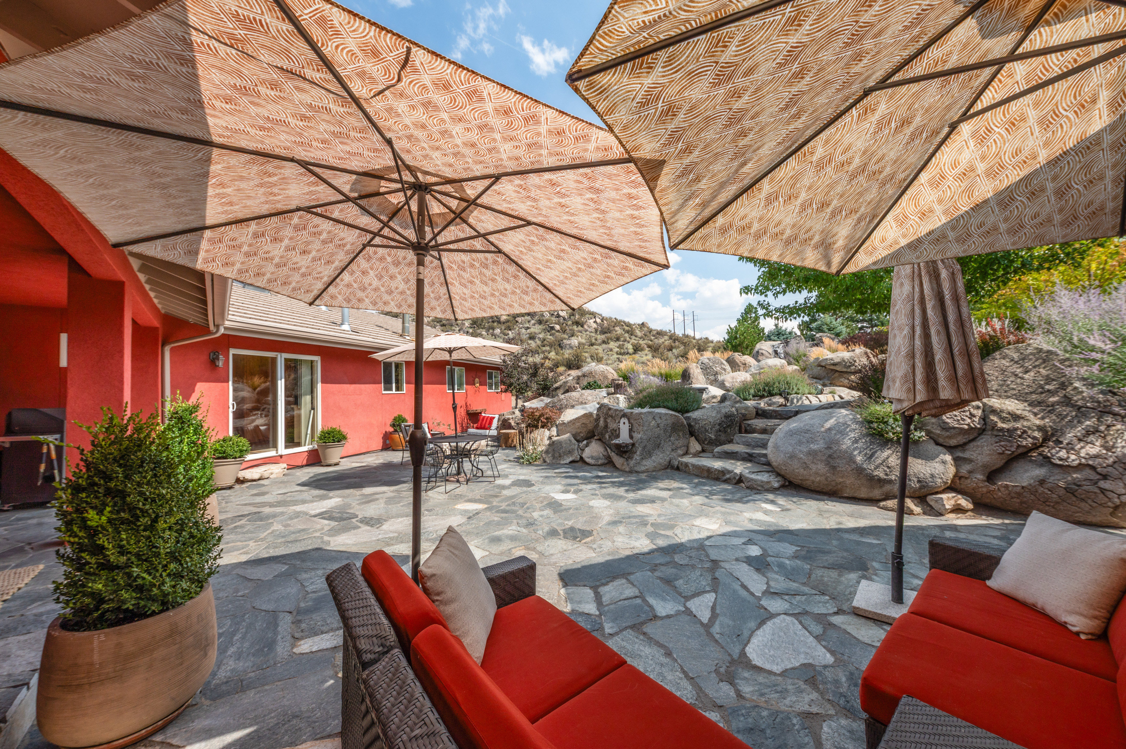 8045 List Country Road