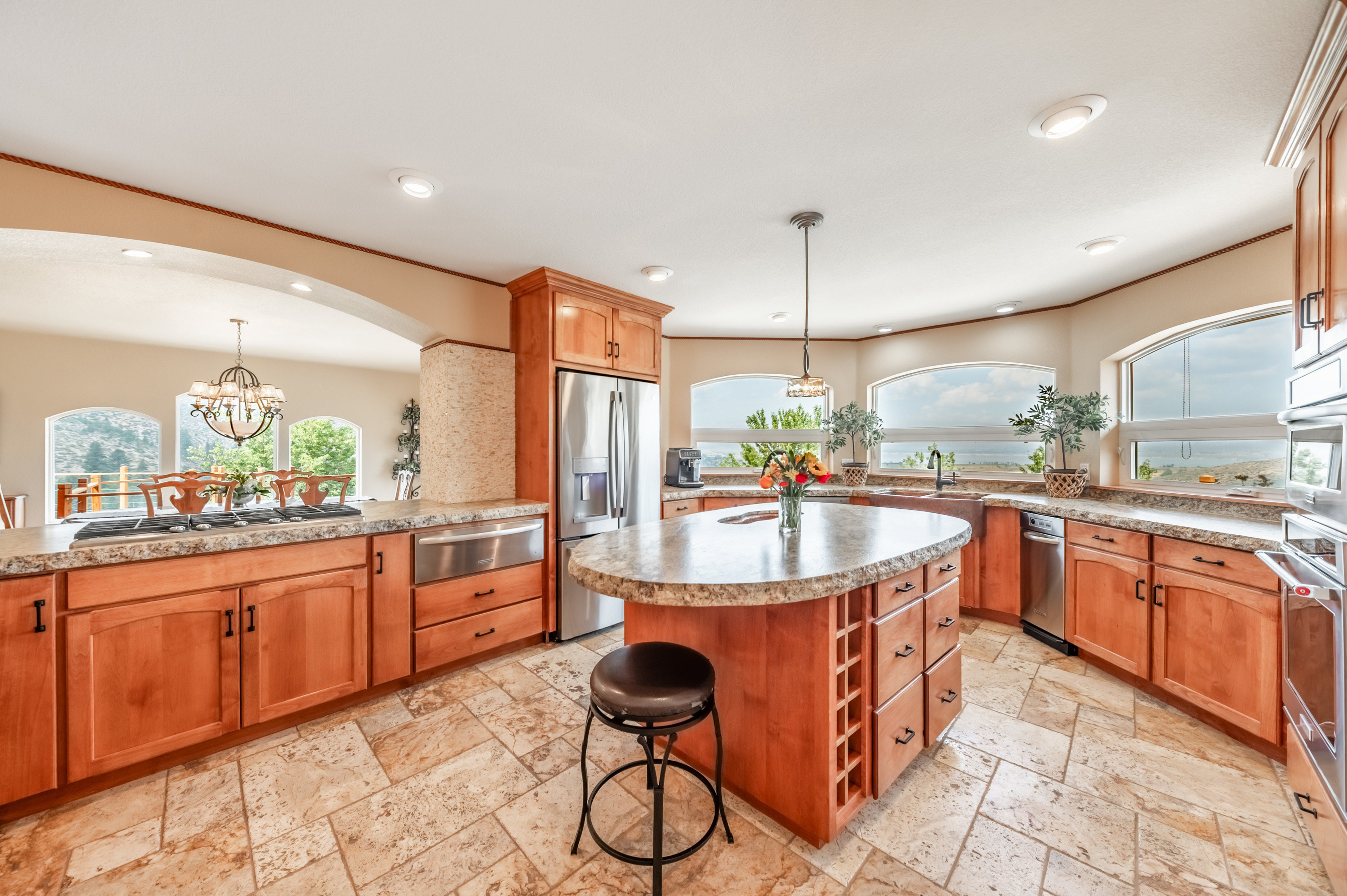 8045 List Country Road
