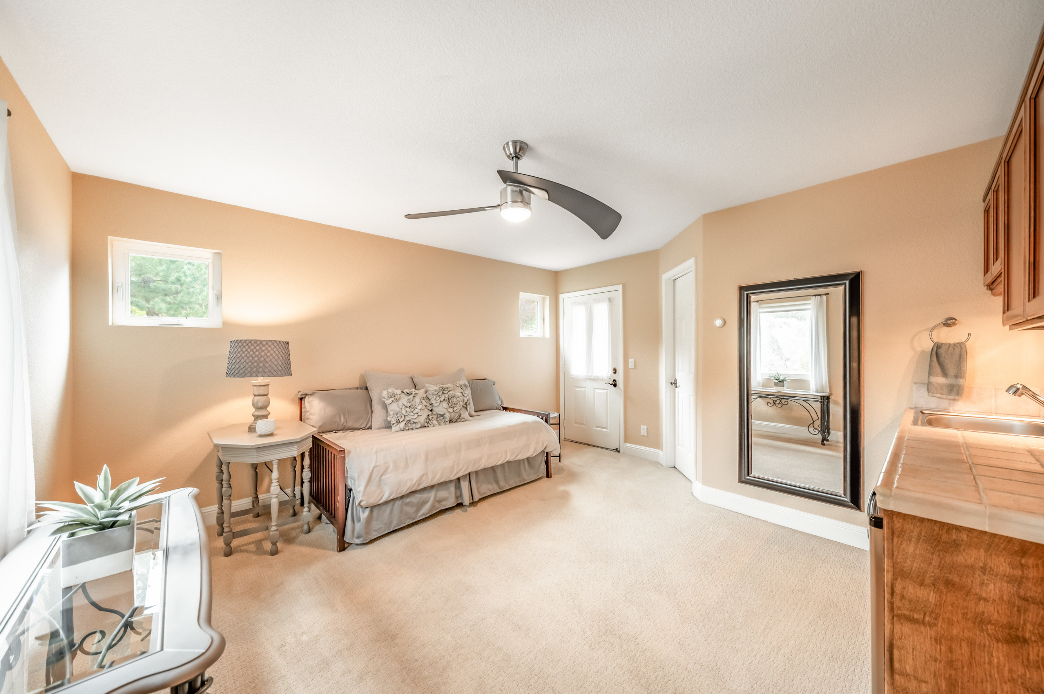 8045 List Country Road