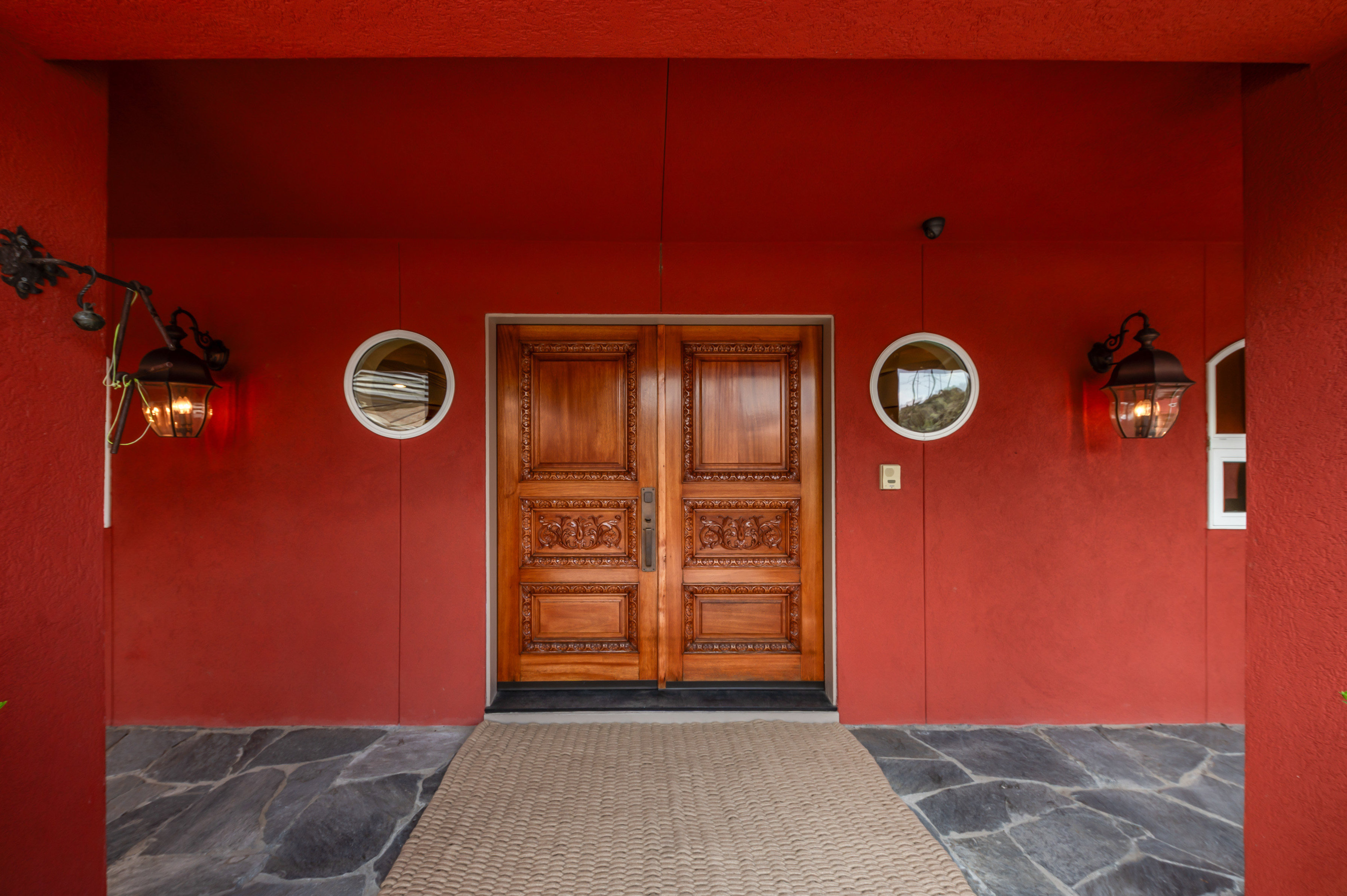 8045 List Country Road