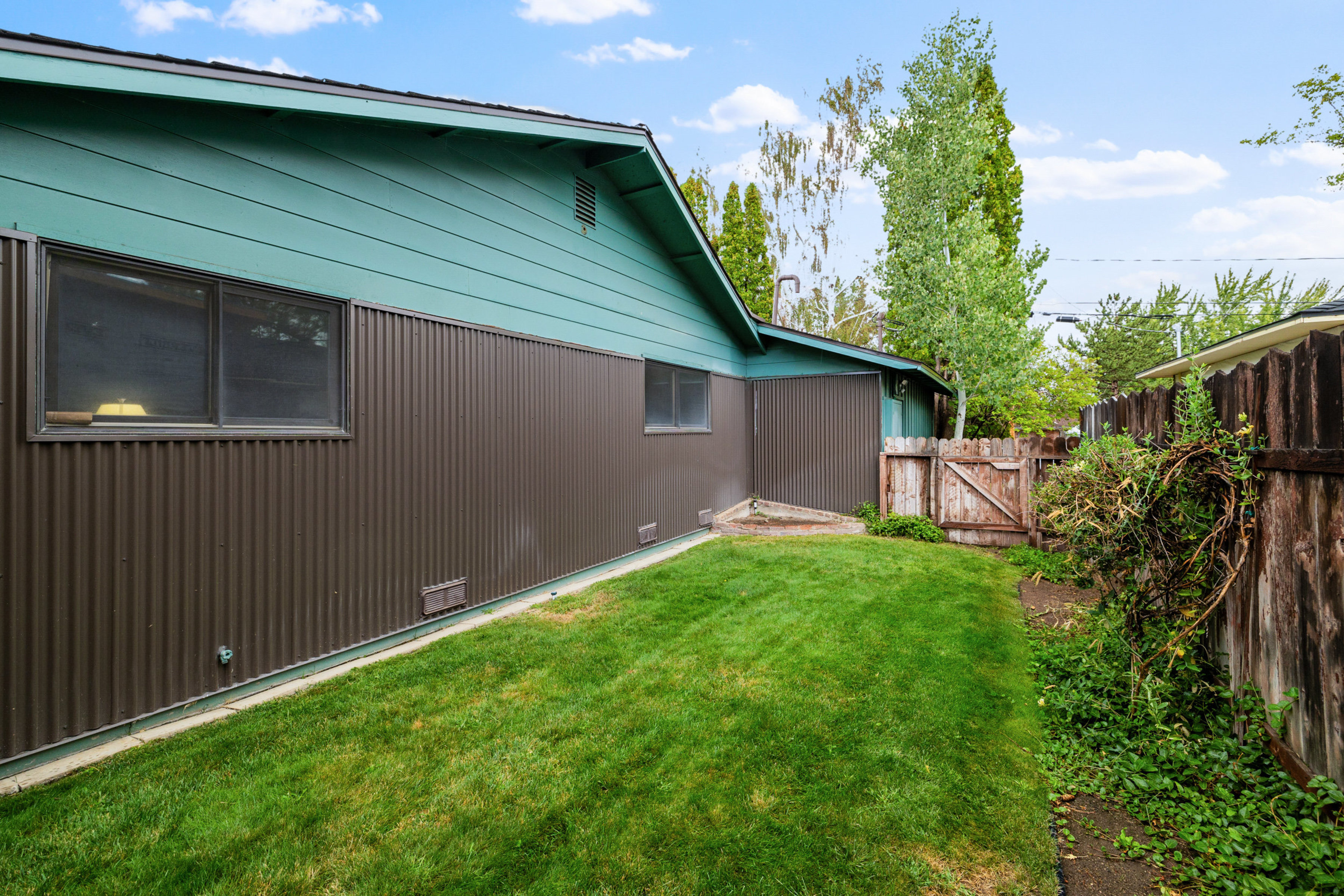 1580 Mount Rose Street 