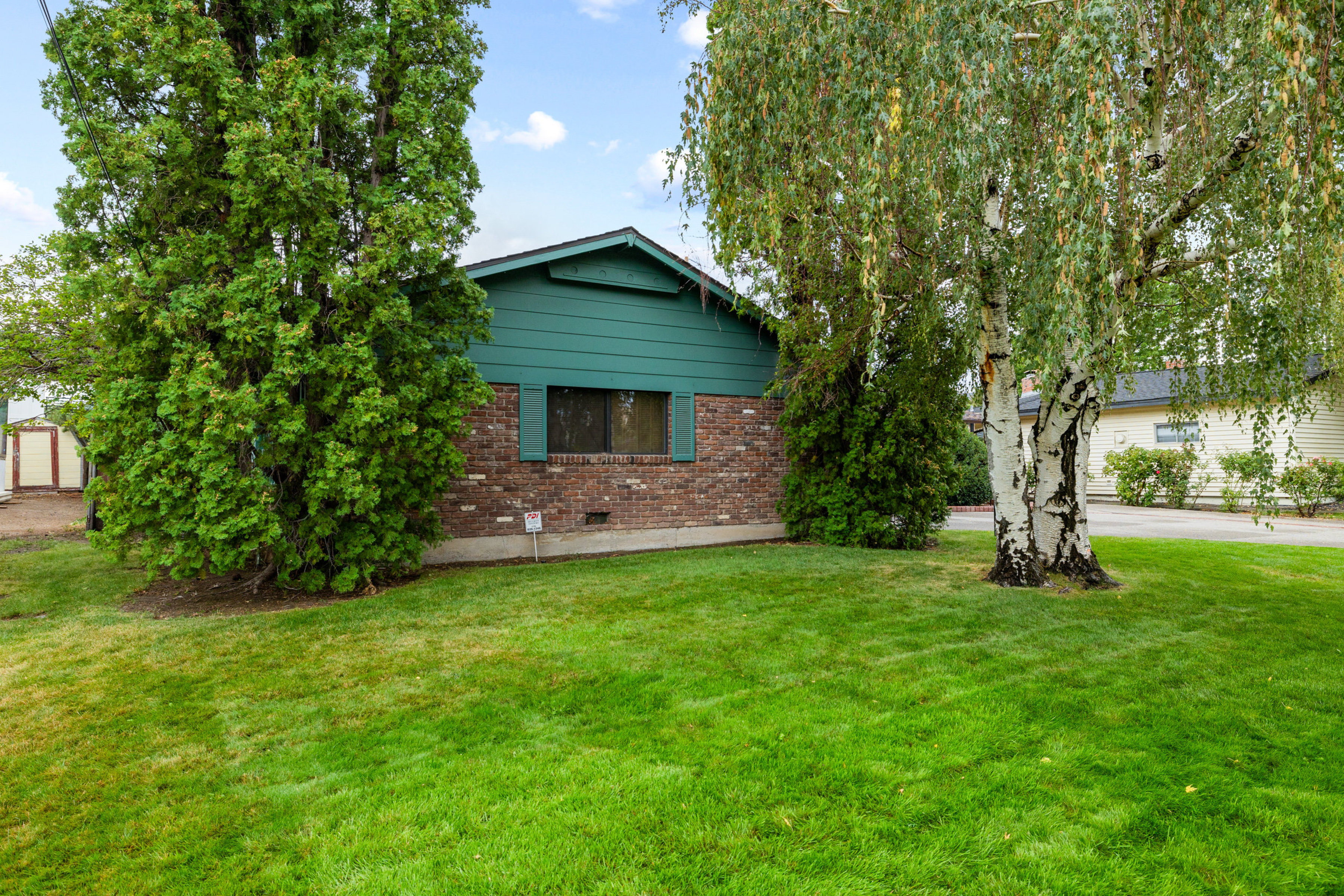 1580 Mount Rose Street 