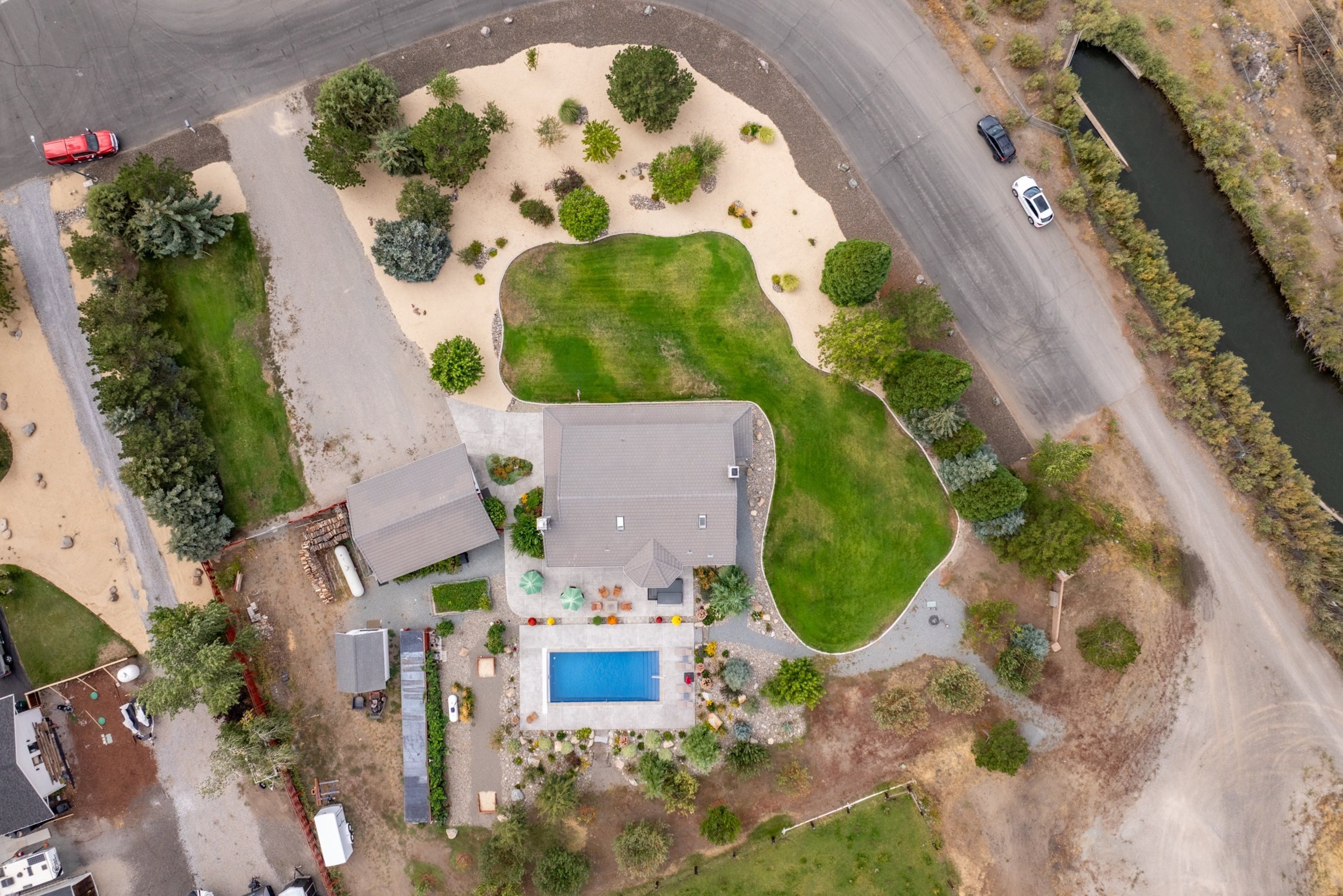 400 Dori Bell Lane 