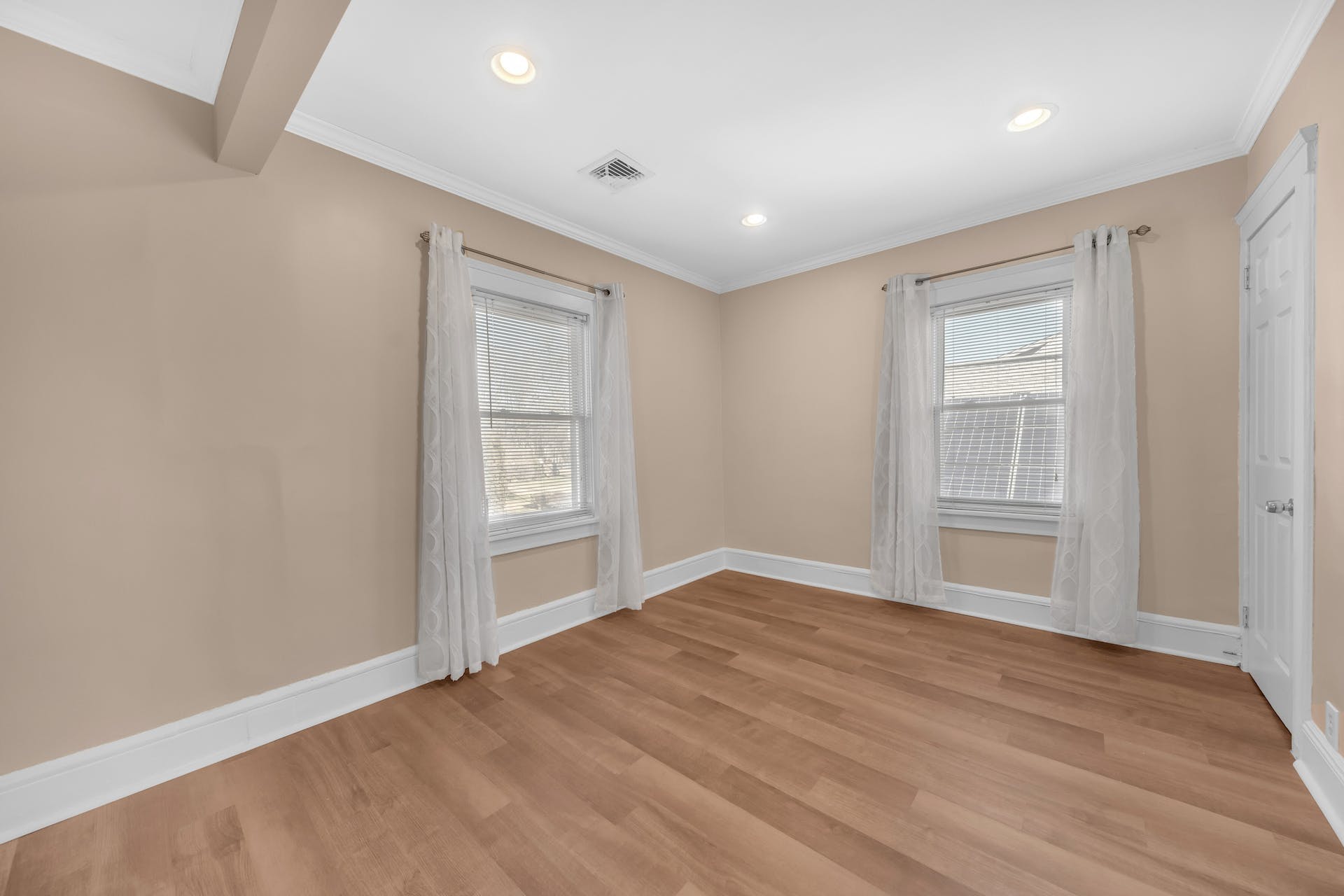 83 Burnside Avenue 