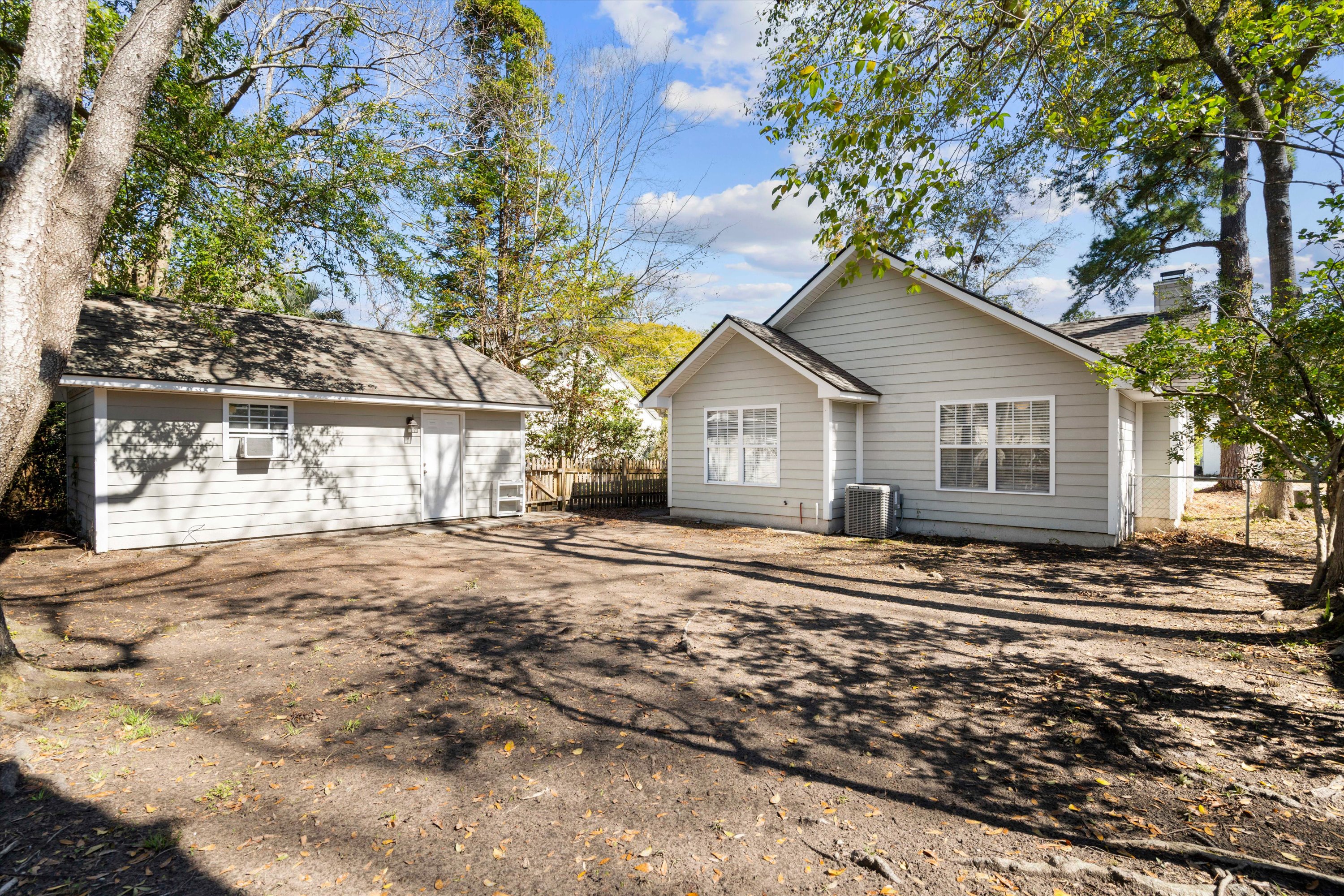 25 Oak Forest Drive