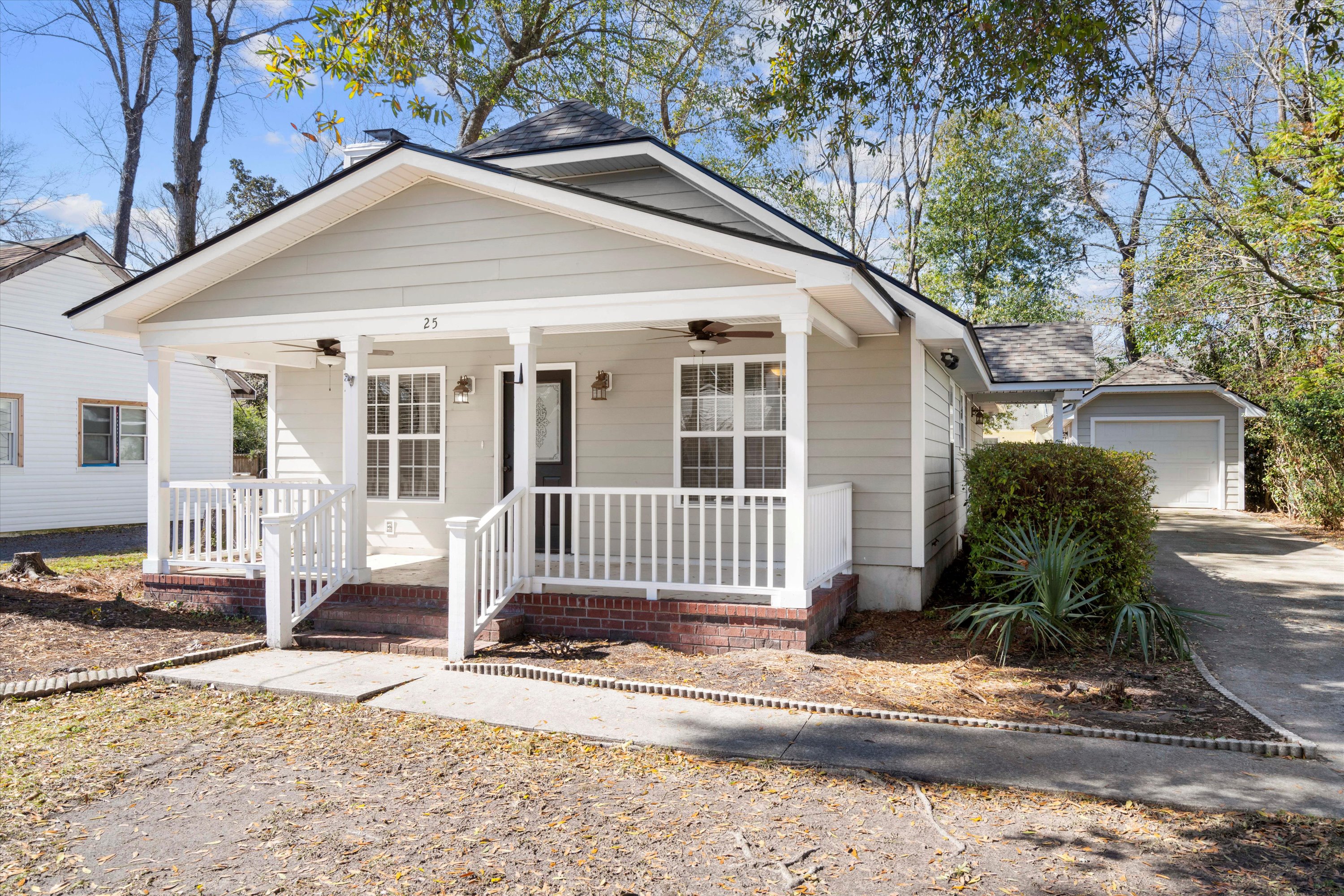 25 Oak Forest Drive