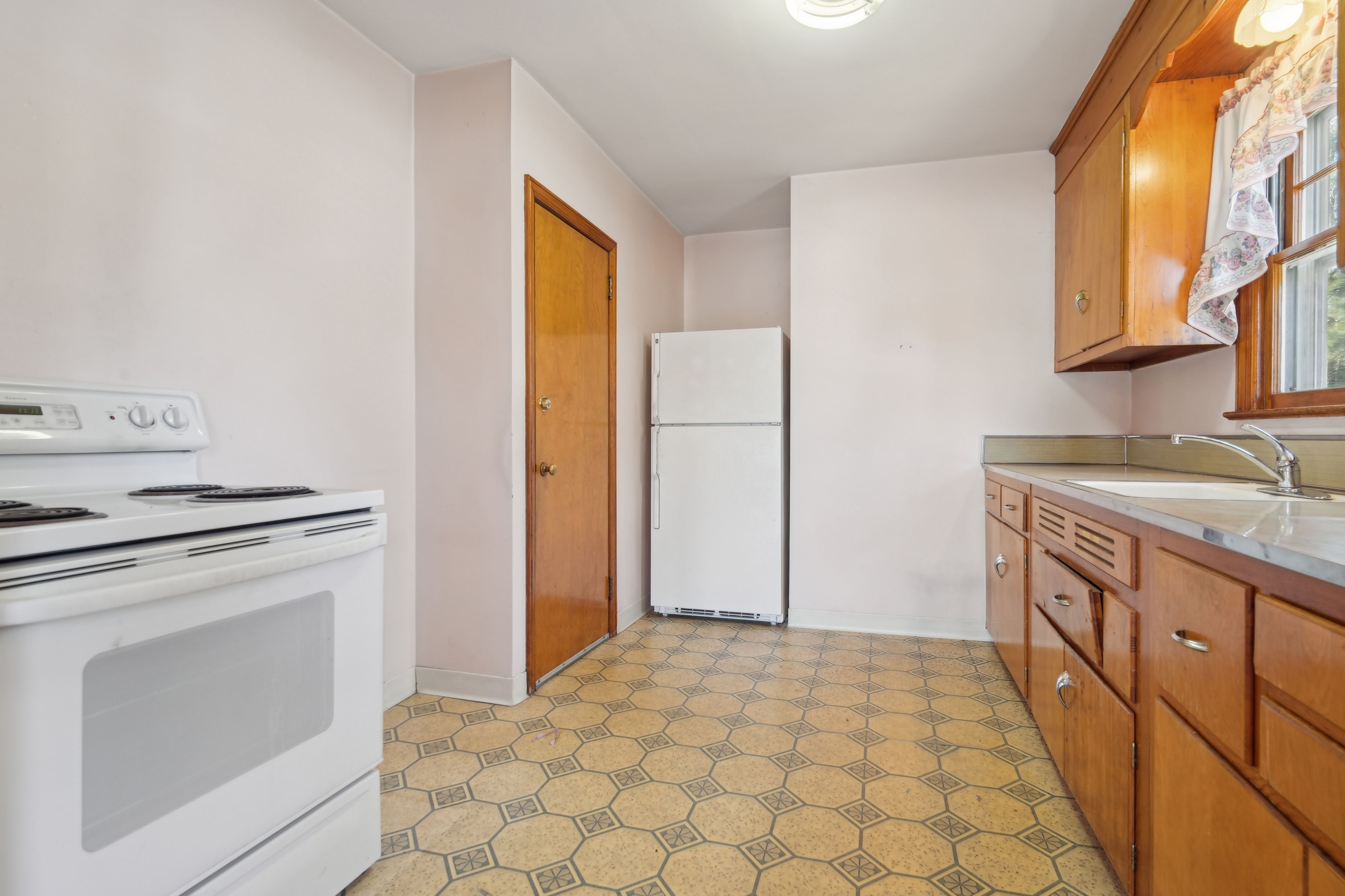 416 Valley View Avenue 