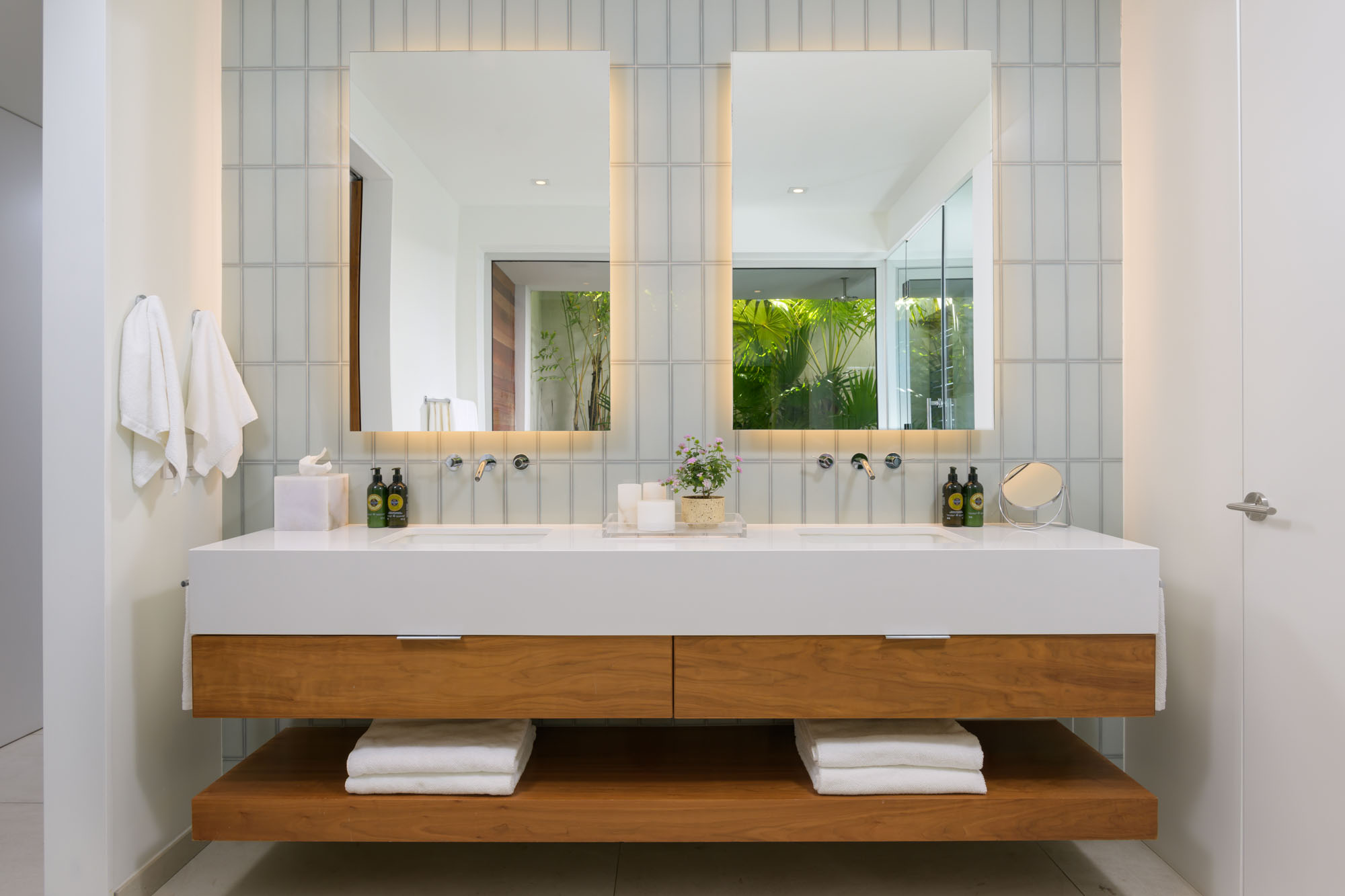 Beach Enclave Grace Bay Villa 2