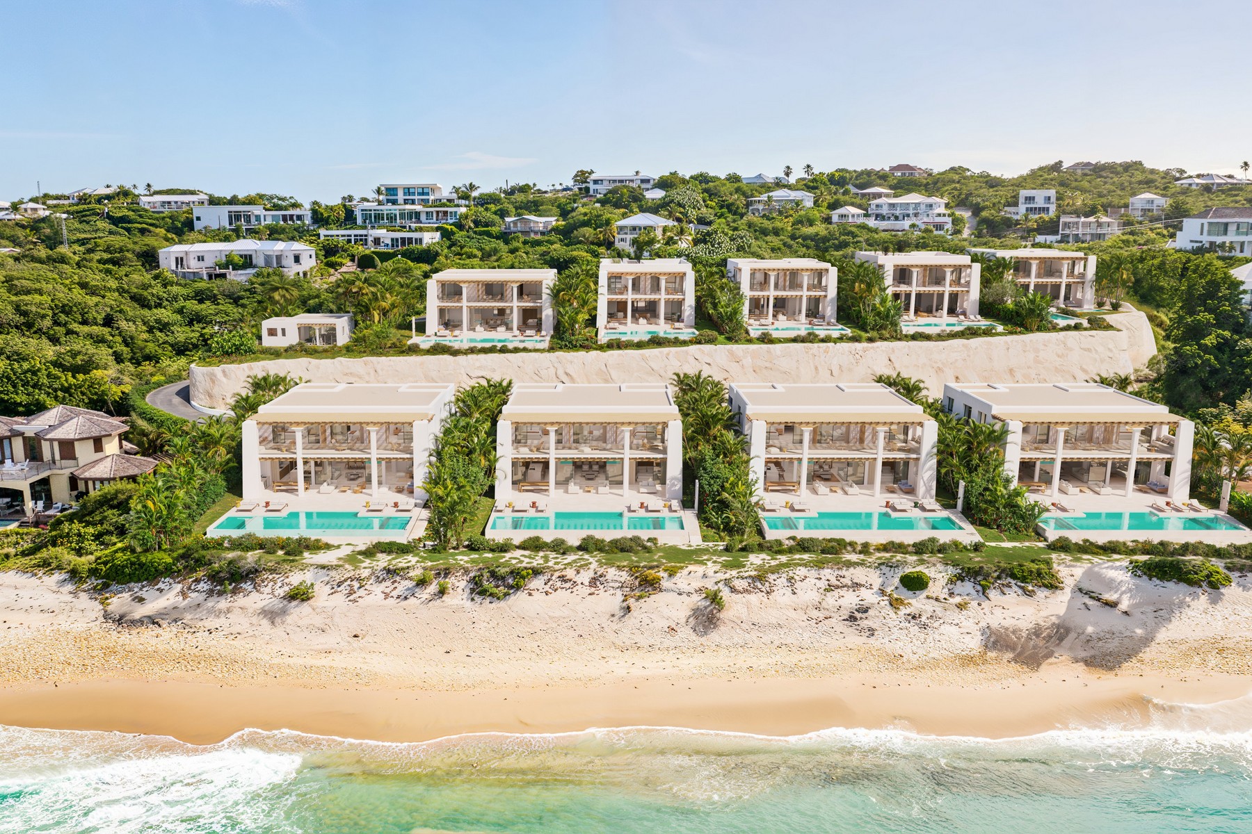 M-House by Beach Enclave Babalua Beachfront